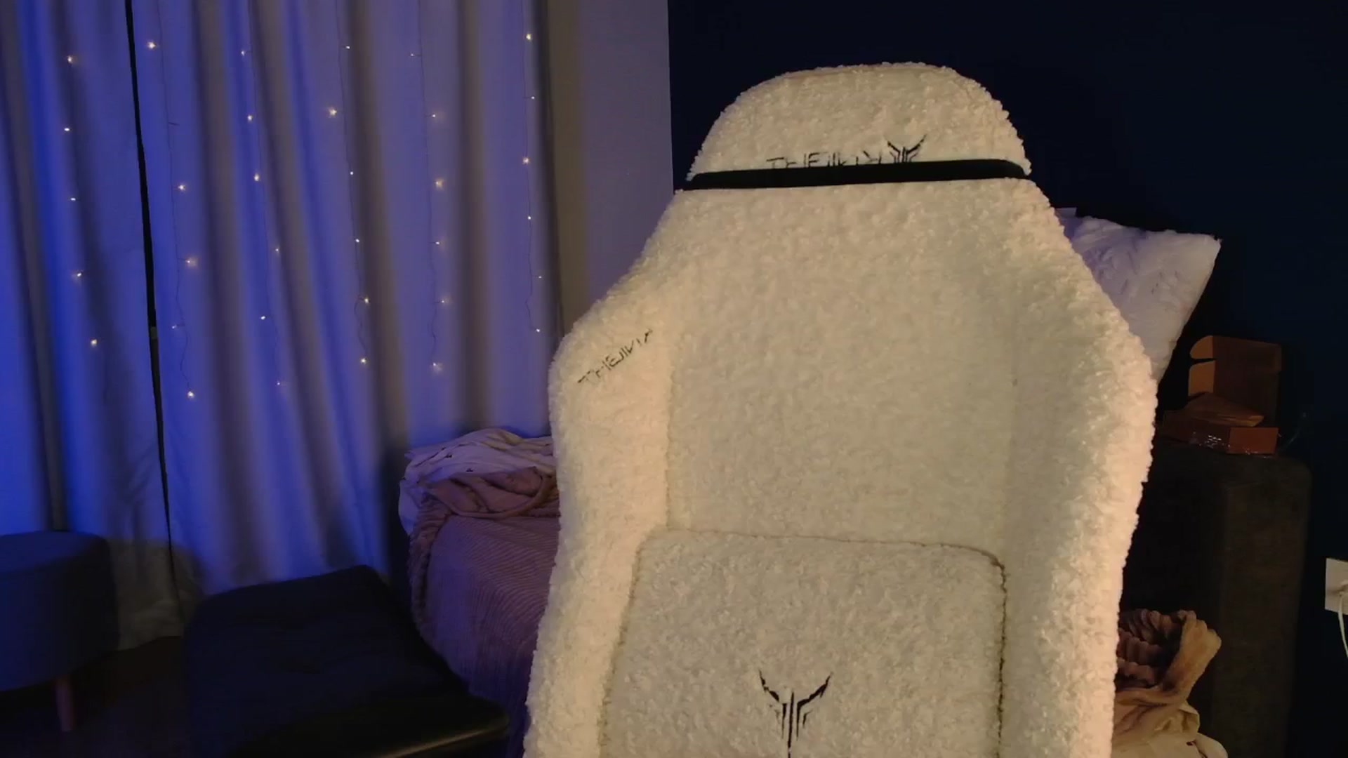 Gallery image thumbnail from SmthWrong's myfreecams stream on, 03/05/2026, 01:15 image 4 of 20