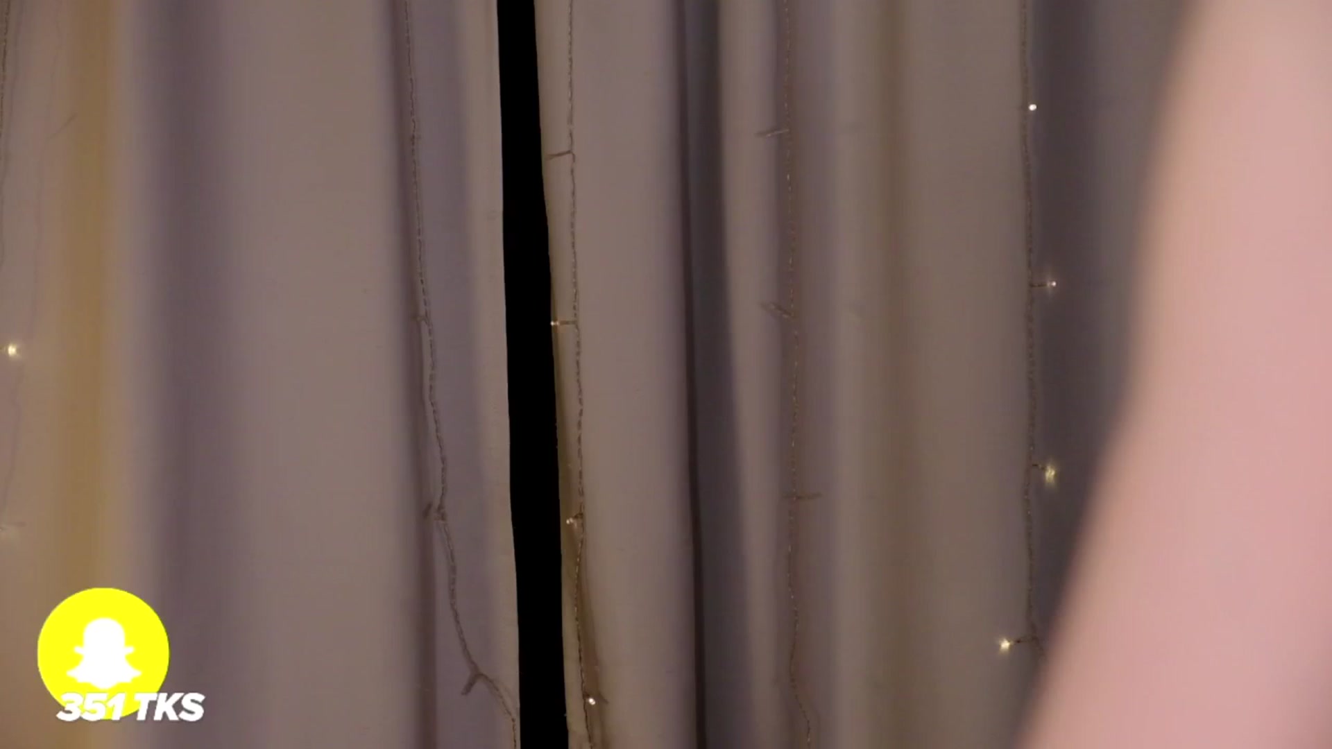 Gallery image thumbnail from SmthWrong's myfreecams stream on, 04/08/2026, 24:32 image 3 of 20