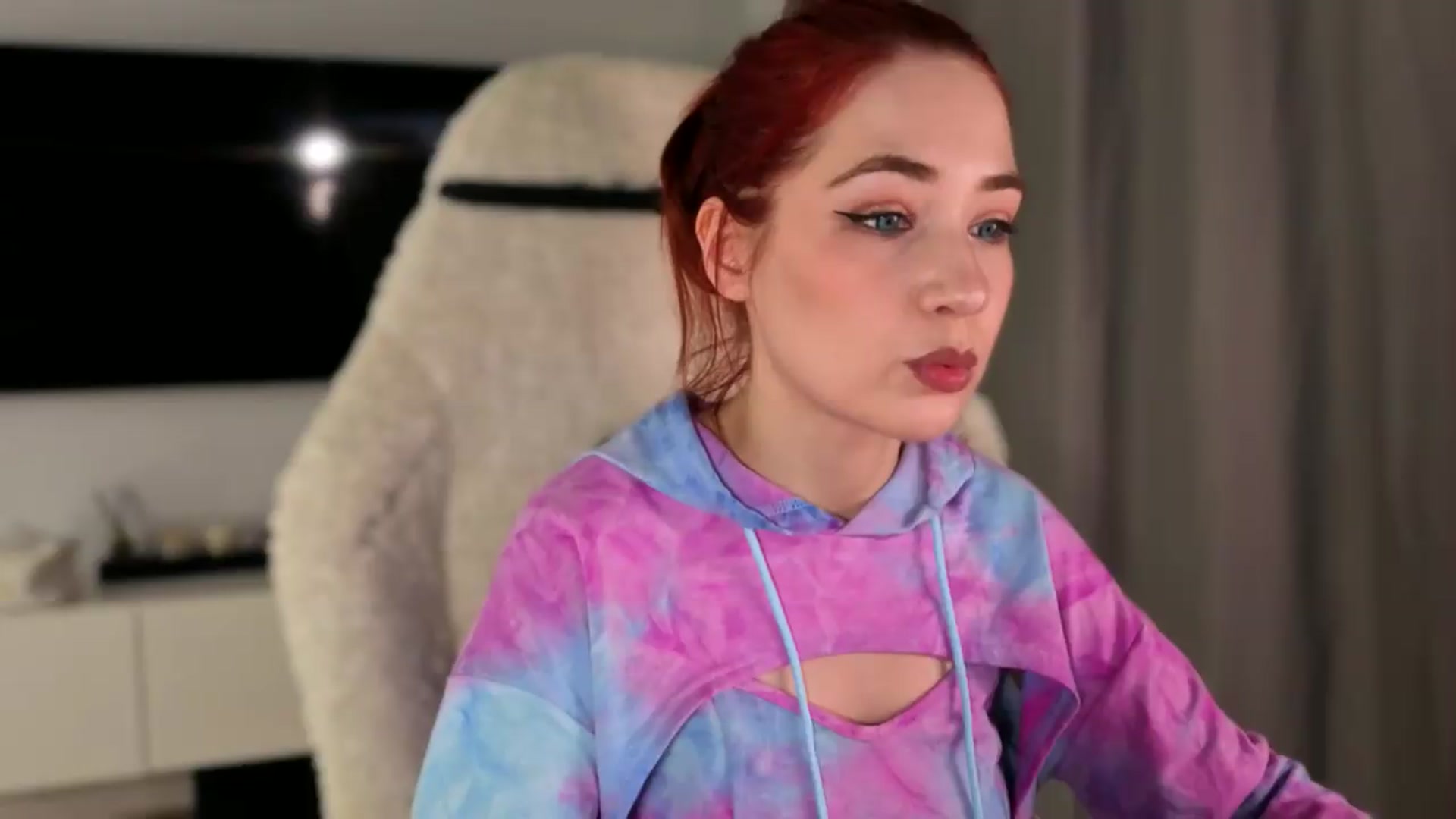 Gallery image thumbnail from SmthWrong's myfreecams stream on, 05/30/2026, 01:44 image 16 of 20