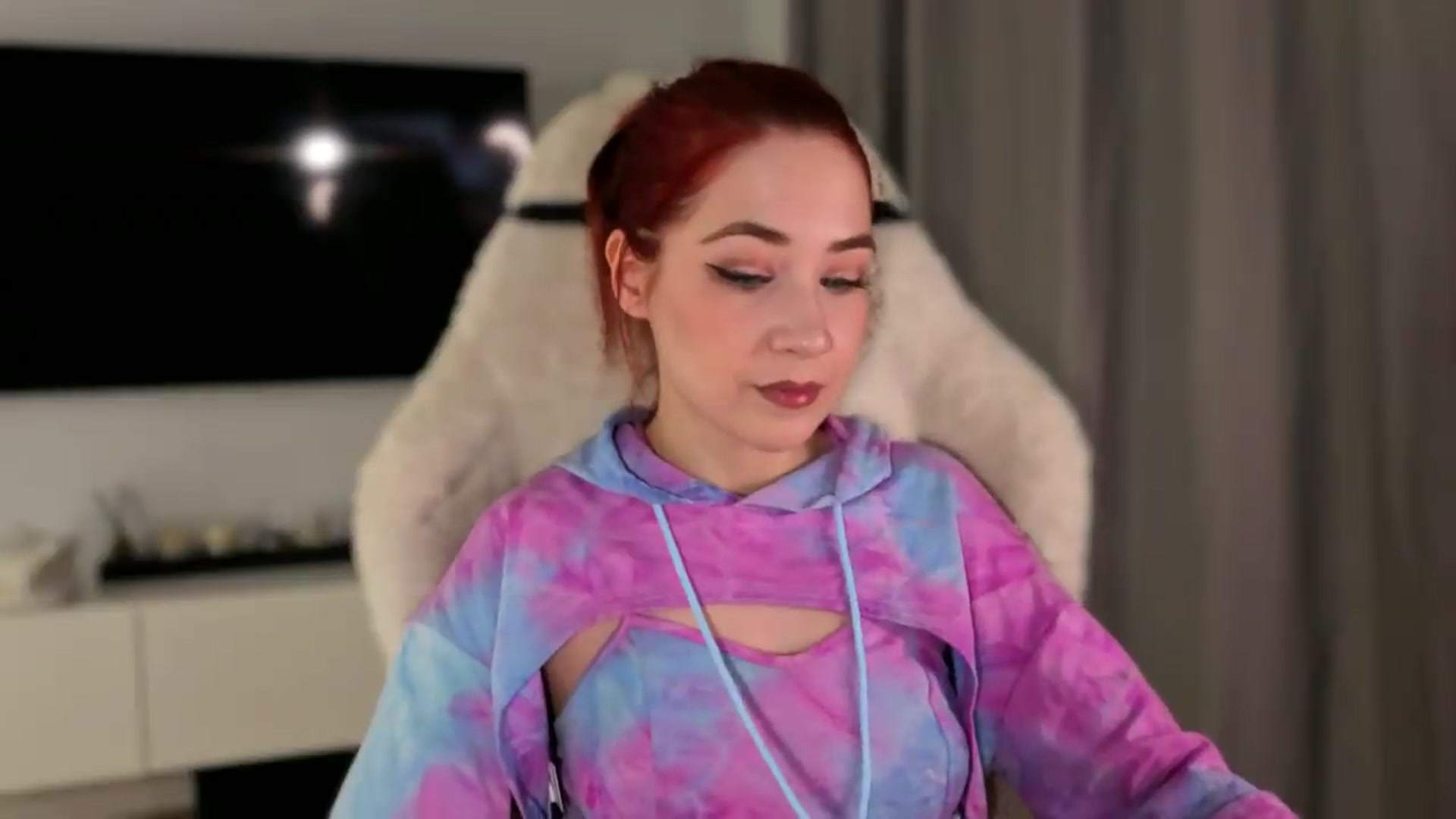 Gallery image thumbnail from SmthWrong's myfreecams stream on, 05/30/2026, 01:44 image 12 of 20