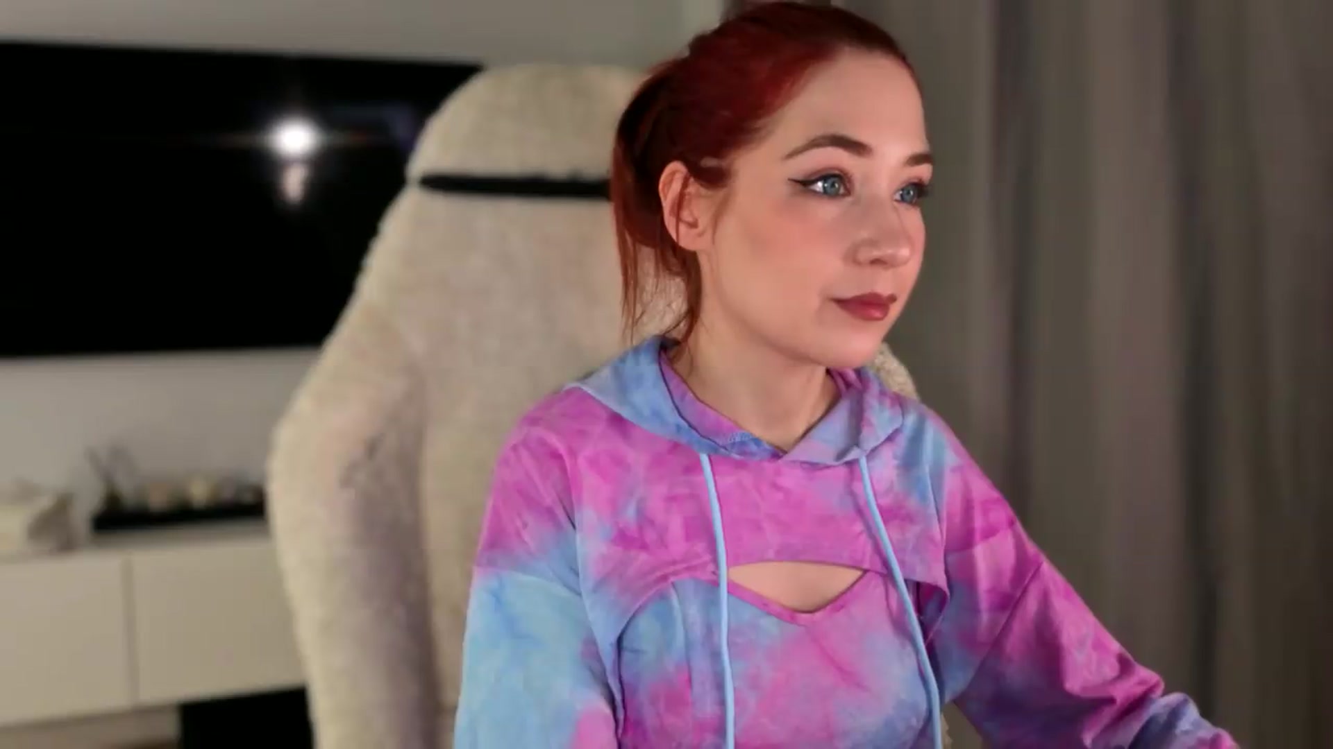 Gallery image thumbnail from SmthWrong's myfreecams stream on, 05/30/2026, 01:44 image 14 of 20