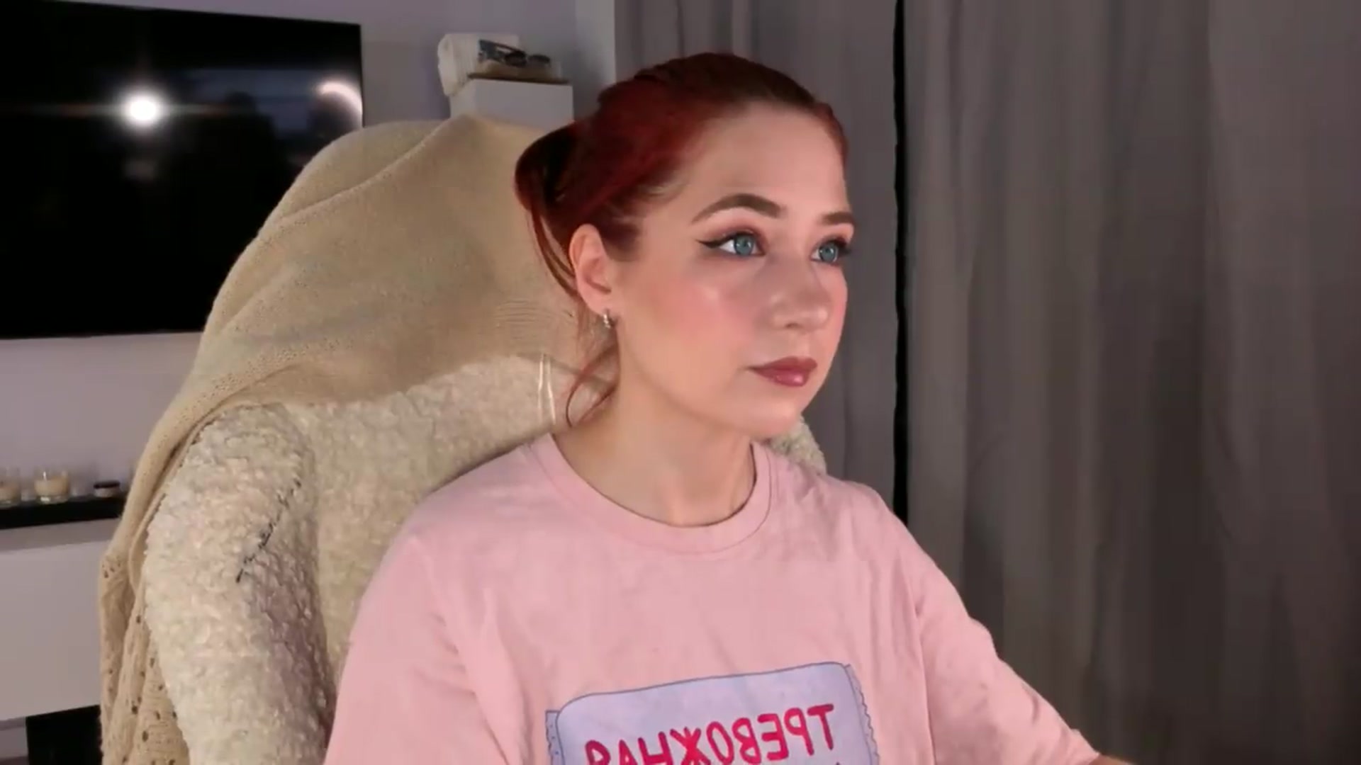 Gallery image thumbnail from SmthWrong's myfreecams stream on, 06/11/2026, 24:06 image 3 of 20