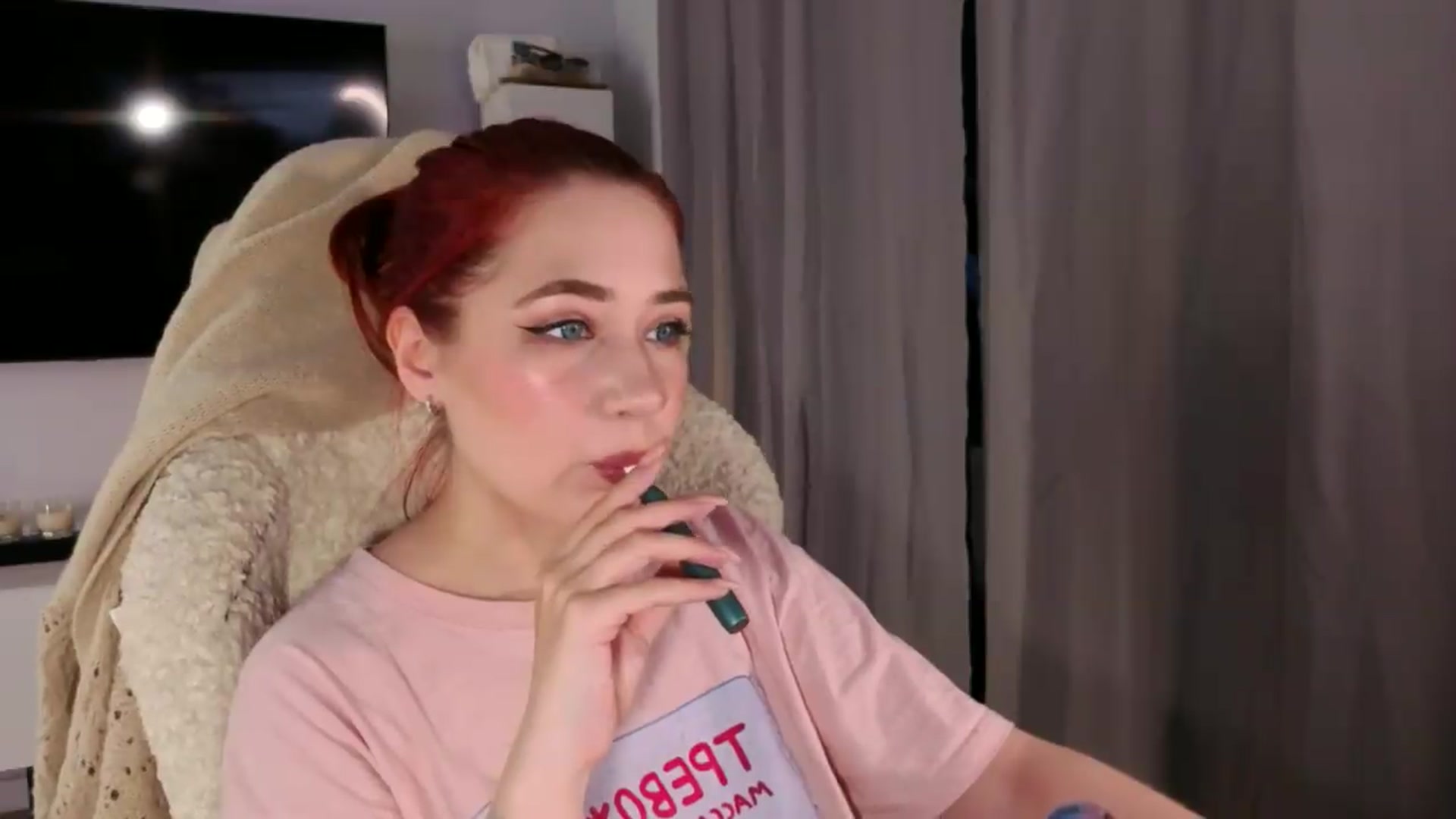 Gallery image thumbnail from SmthWrong's myfreecams stream on, 06/11/2026, 24:06 image 15 of 20