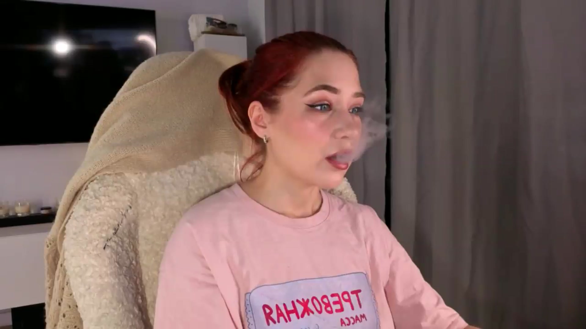 Gallery image thumbnail from SmthWrong's myfreecams stream on, 06/11/2026, 24:06 image 2 of 20