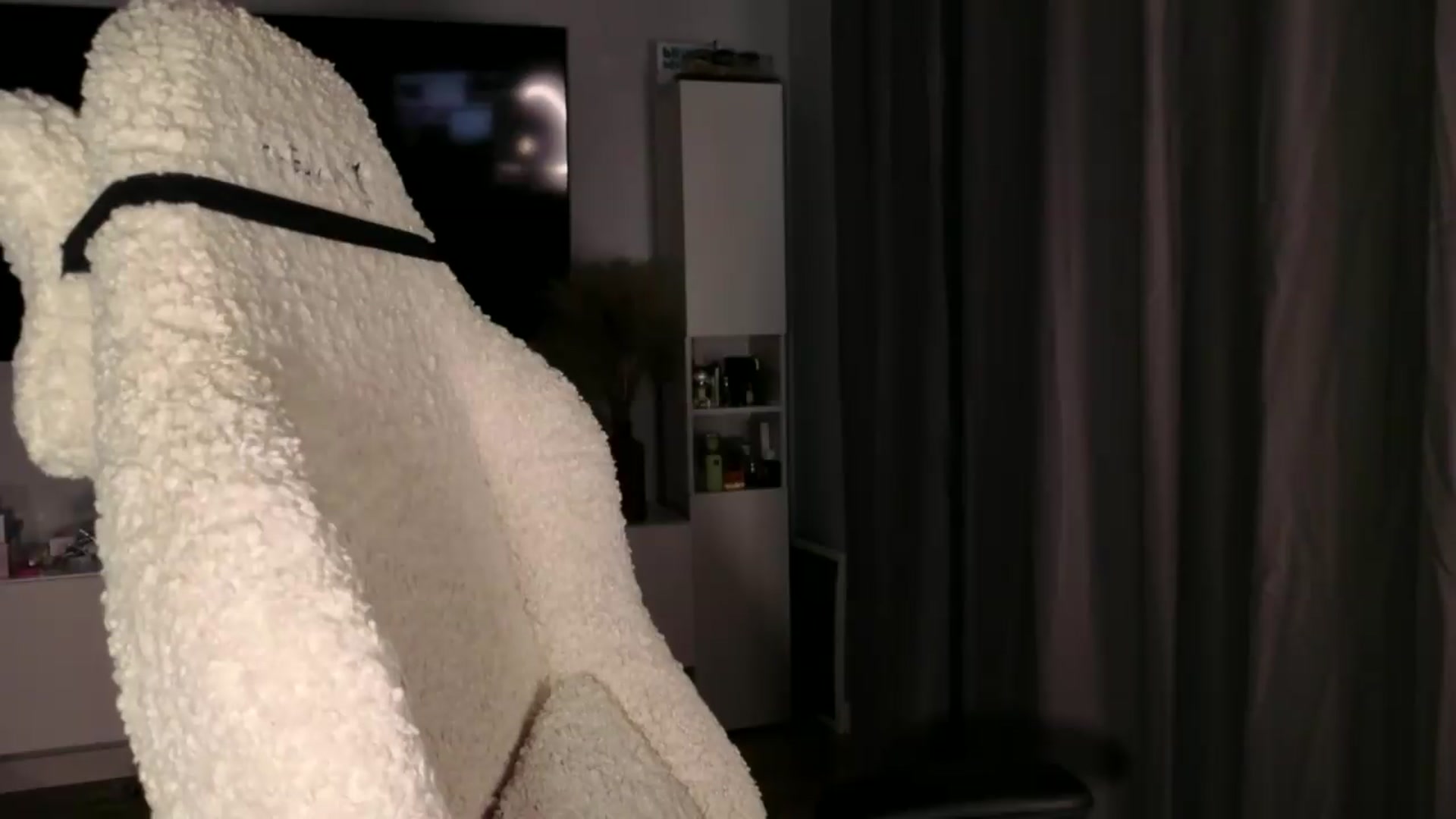 Gallery image thumbnail from SmthWrong's myfreecams stream on, 06/14/2026, 02:08 image 16 of 20