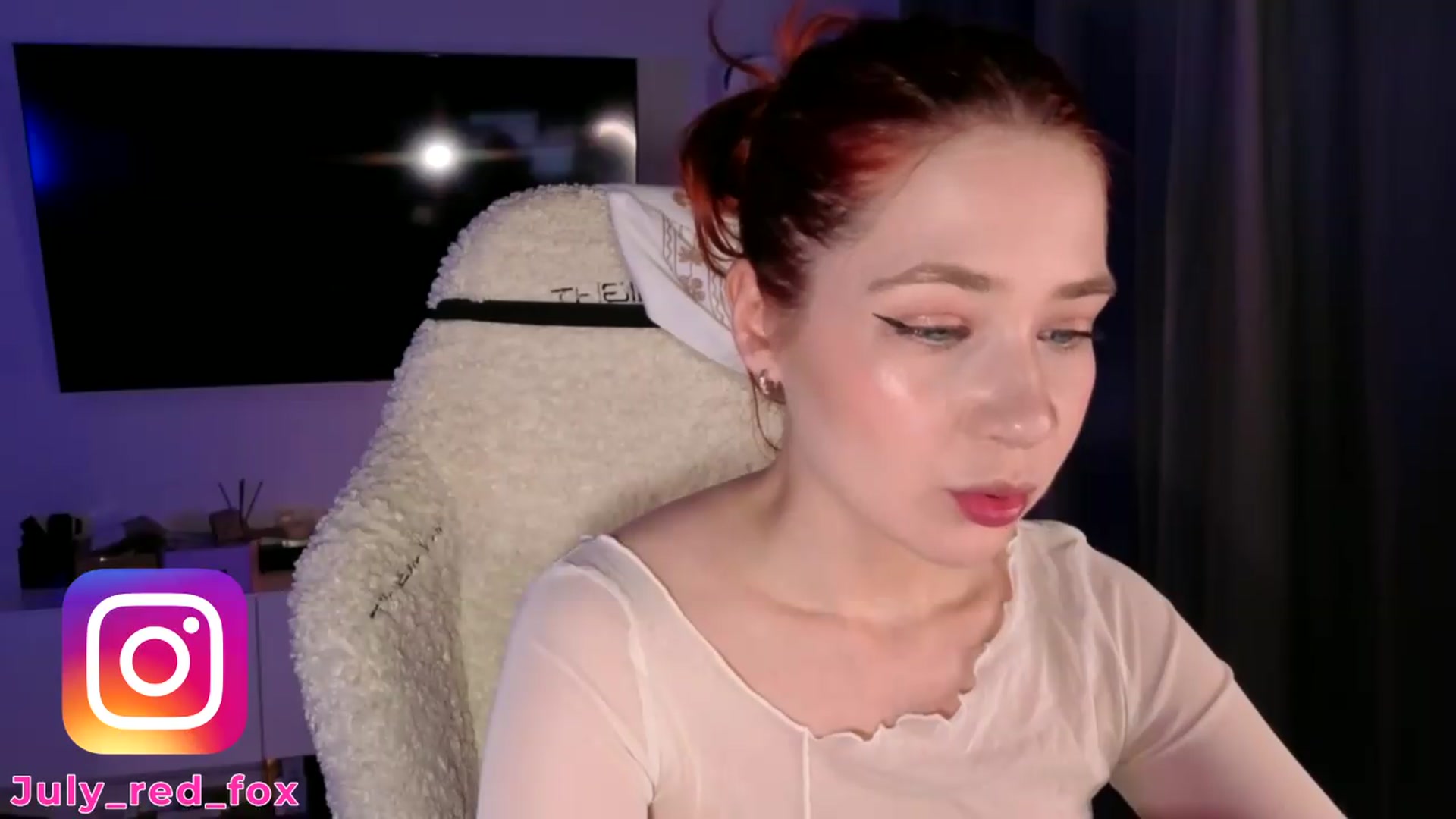 Gallery image thumbnail from SmthWrong's myfreecams stream on, 06/19/2026, 23:11 image 10 of 20