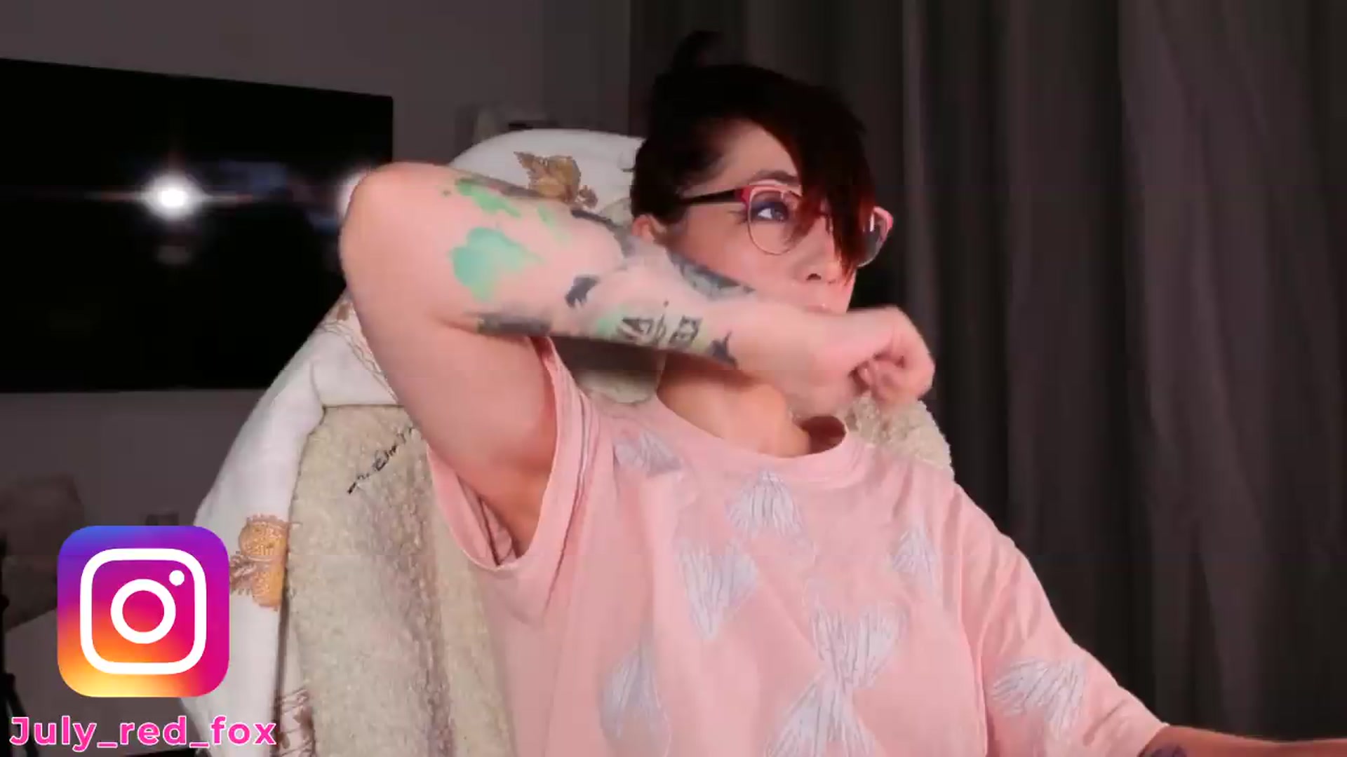 Gallery image thumbnail from SmthWrong's myfreecams stream on, 07/12/2026, 24:42 image 8 of 20