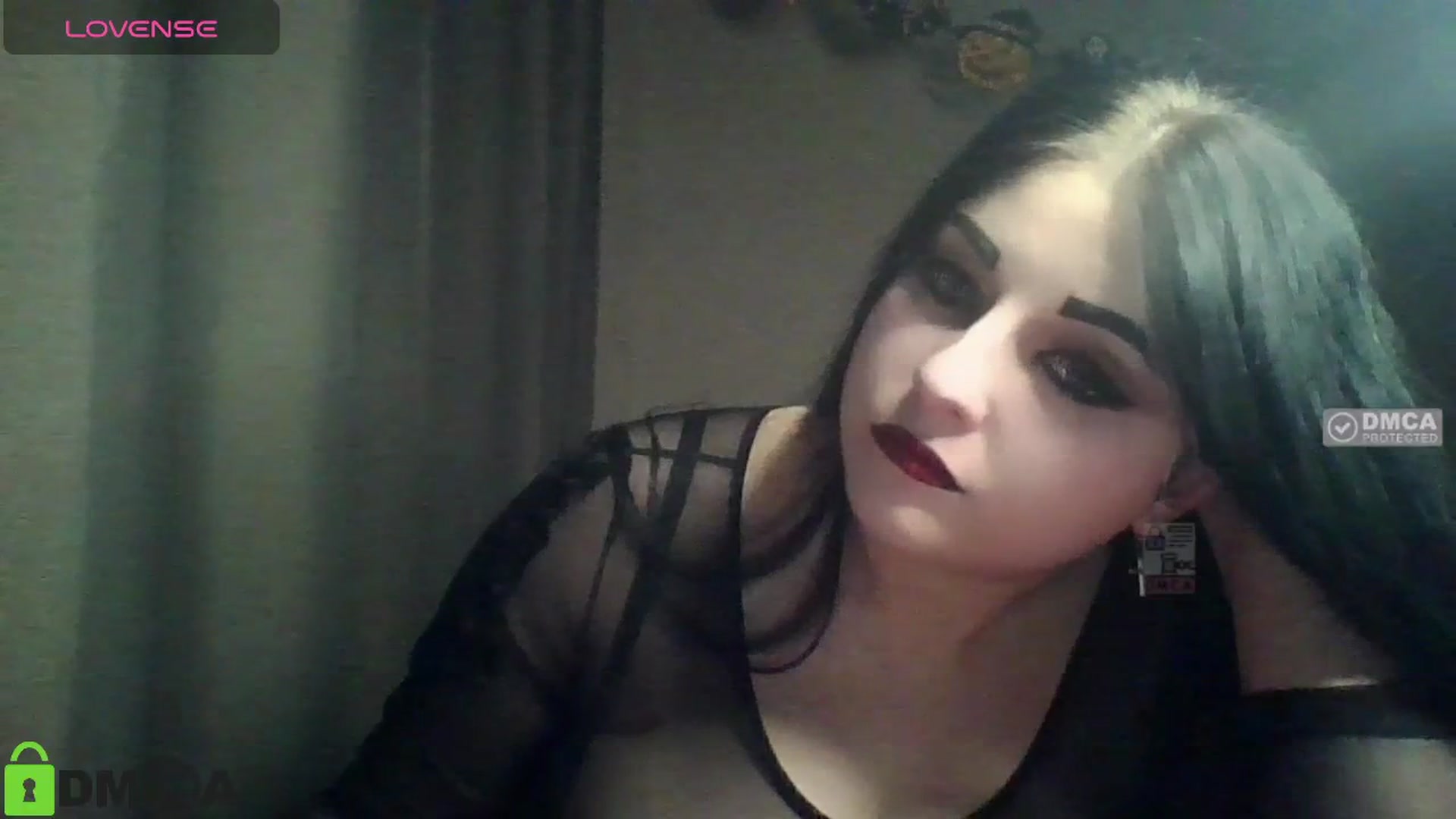 Gallery image thumbnail from Snake_Li's myfreecams stream on, 10/31/2025, 15:06 image 12 of 20