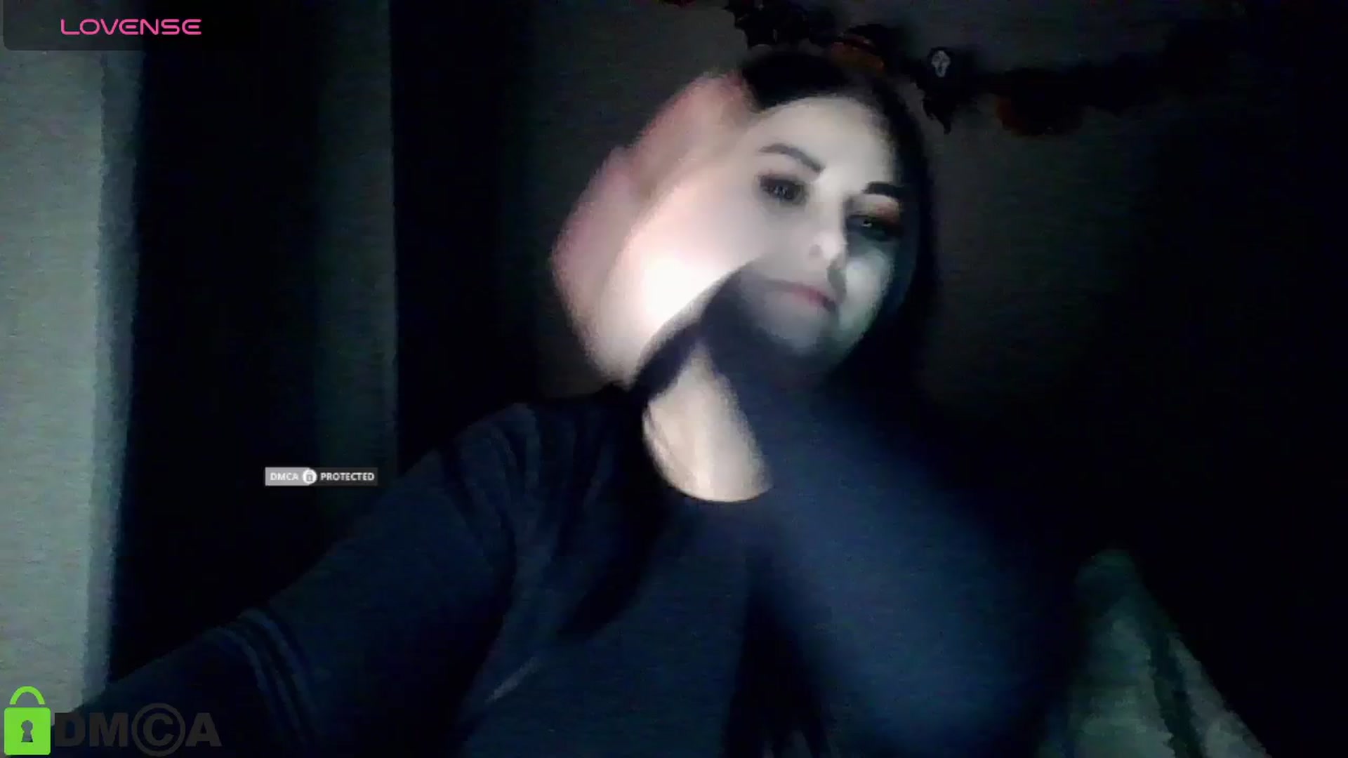 Gallery image thumbnail from Snake_Li's myfreecams stream on, 11/04/2025, 15:17 image 4 of 20