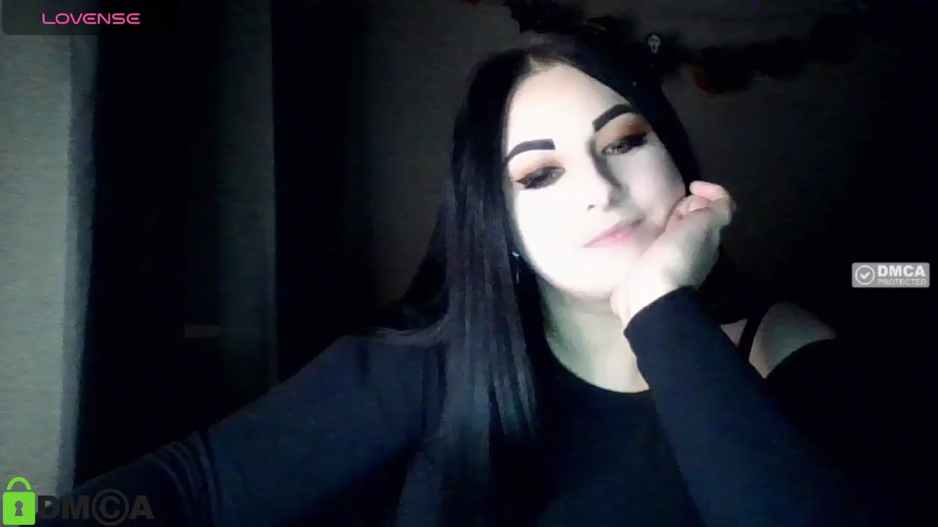 Gallery image thumbnail from Snake_Li's myfreecams stream on, 11/04/2025, 15:17 image 7 of 20