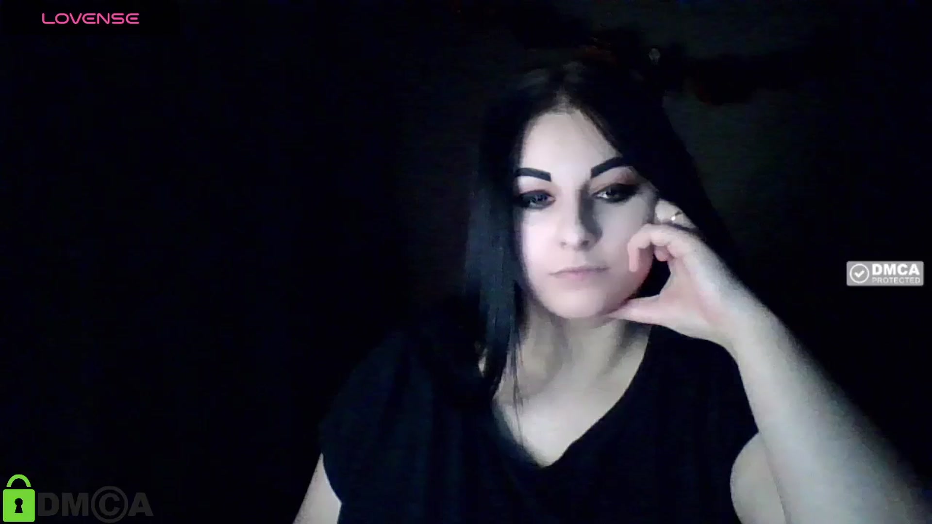 Gallery image thumbnail from Snake_Li's myfreecams stream on, 11/11/2025, 14:52 image 14 of 20
