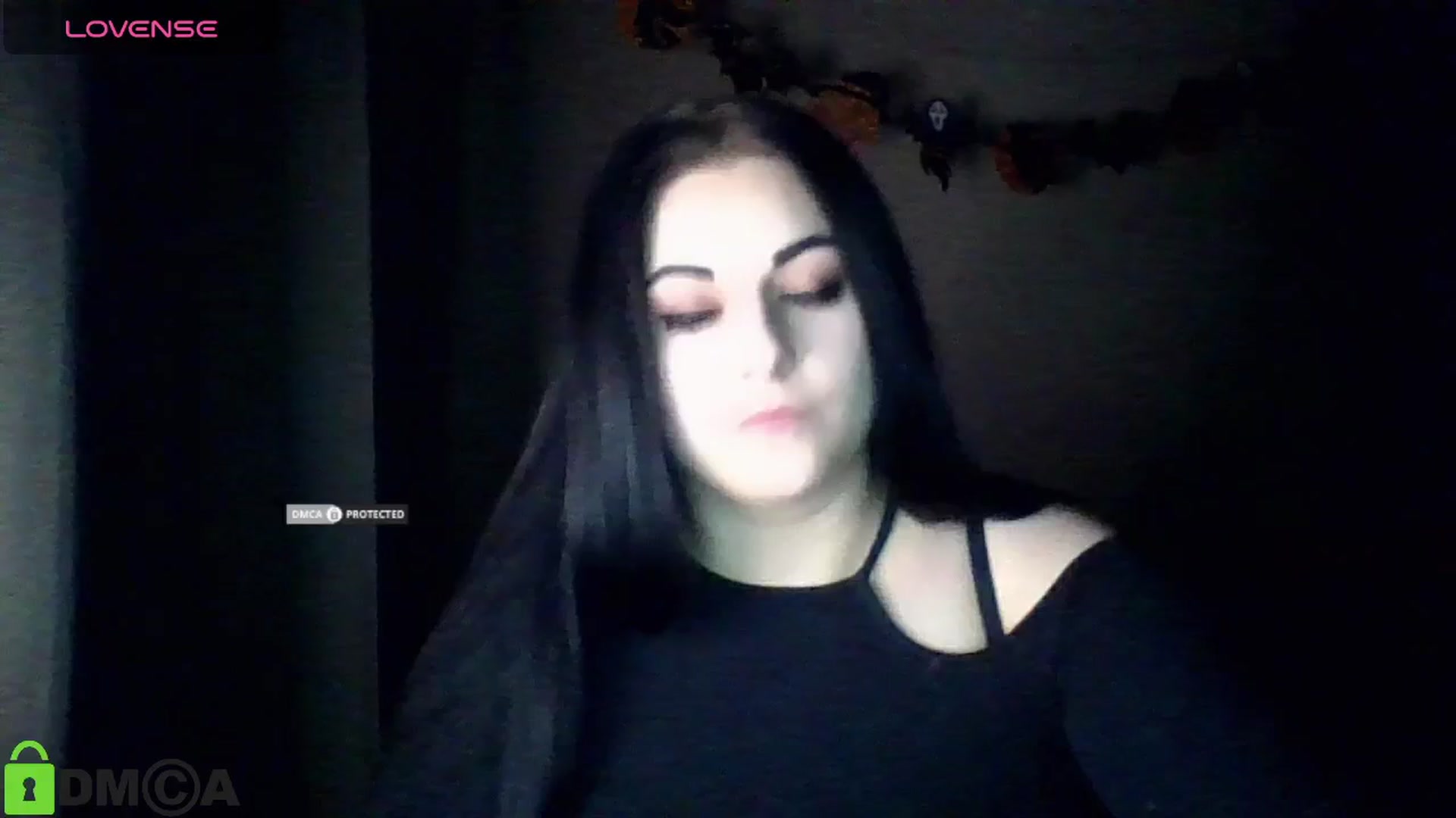 Gallery image thumbnail from Snake_Li's myfreecams stream on, 11/14/2025, 15:37 image 5 of 20