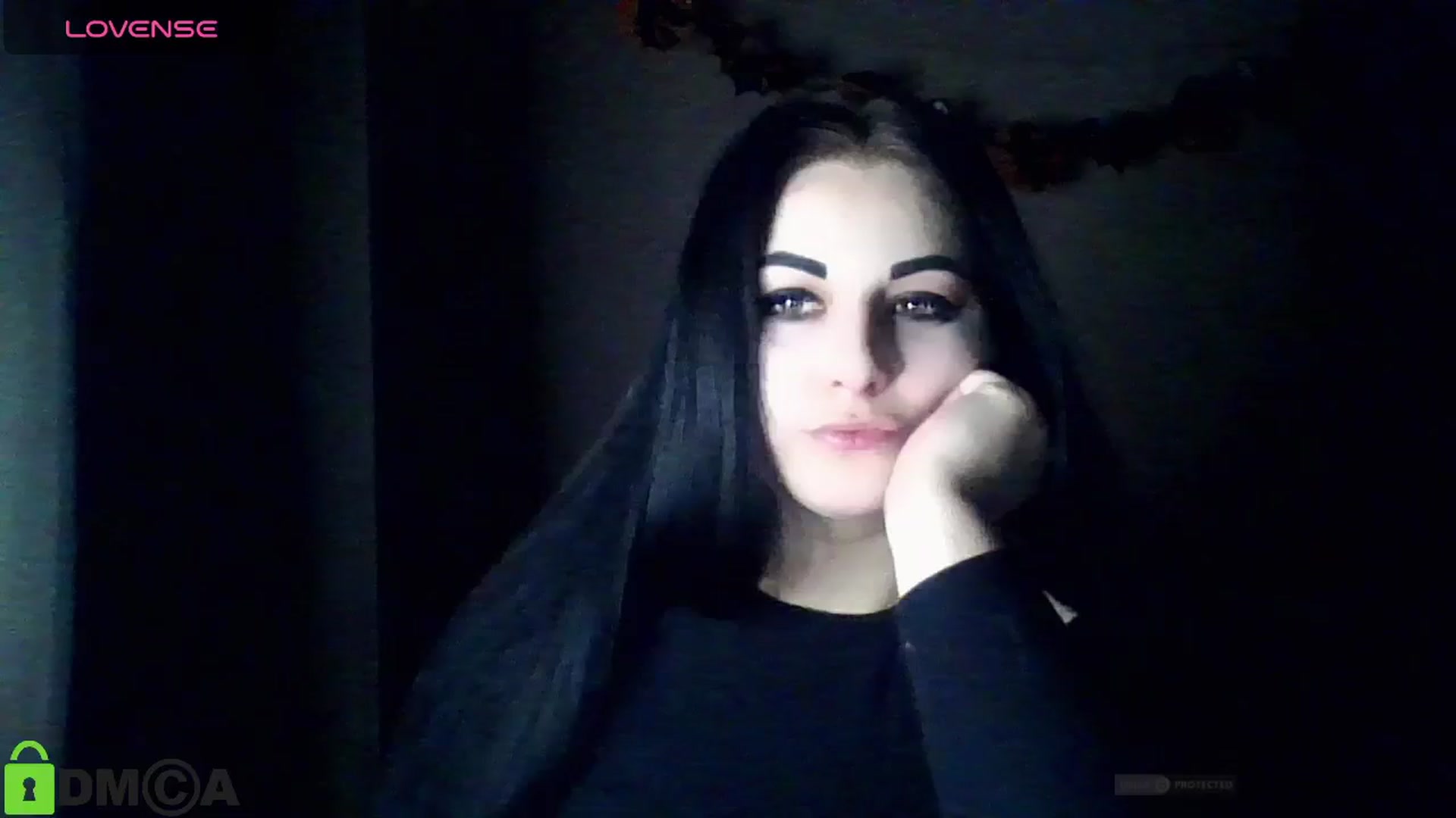 Gallery image thumbnail from Snake_Li's myfreecams stream on, 11/14/2025, 15:37 image 4 of 20