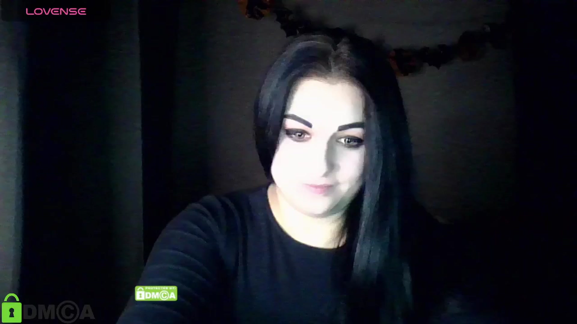 Gallery image thumbnail from Snake_Li's myfreecams stream on, 11/14/2025, 15:37 image 14 of 20