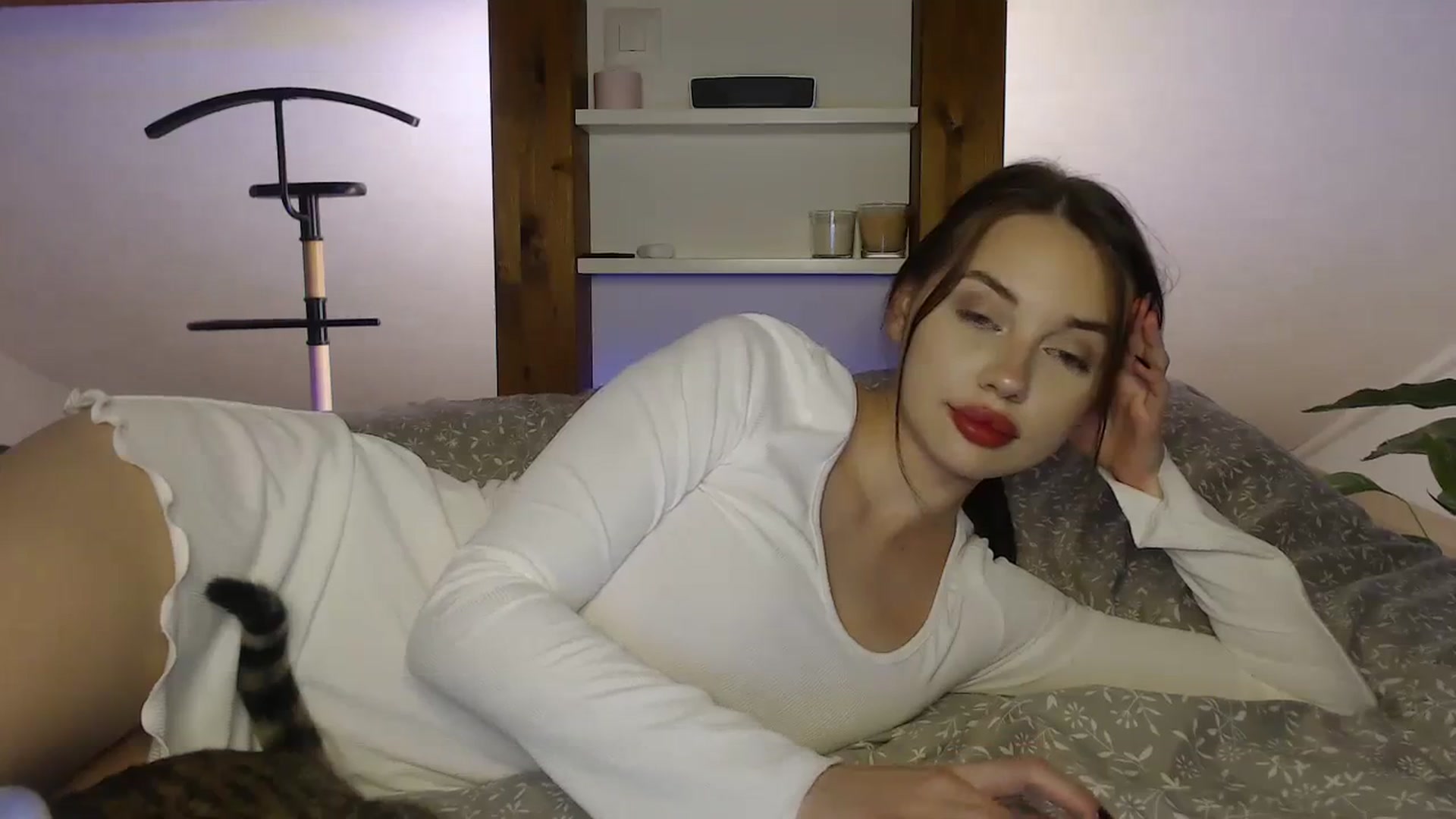 Gallery image thumbnail from Snake_lady's myfreecams stream on, 10/02/2023, 18:03 image 7 of 20