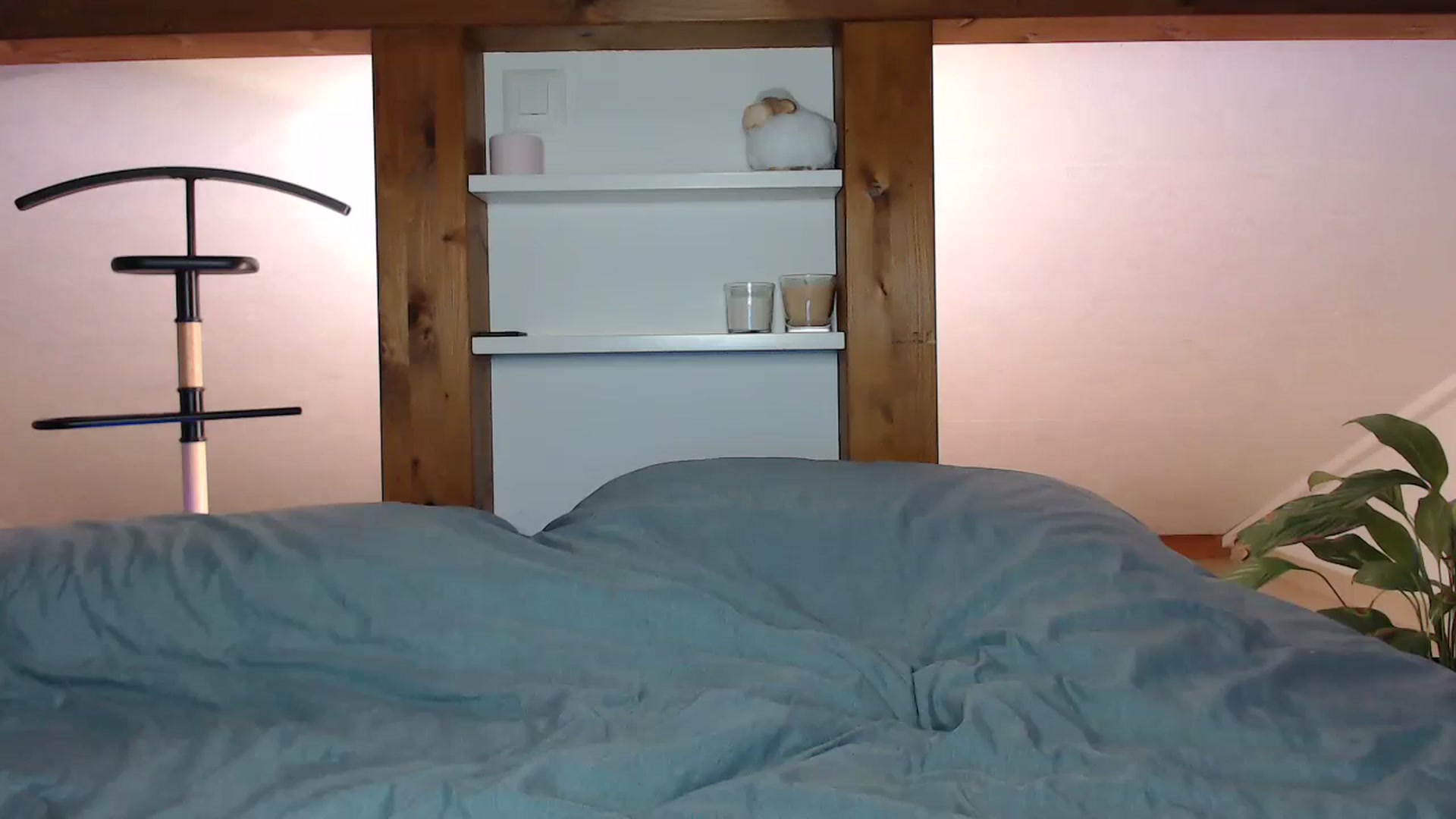 Gallery image thumbnail from Snake_lady's myfreecams stream on, 11/20/2023, 18:02 image 9 of 20