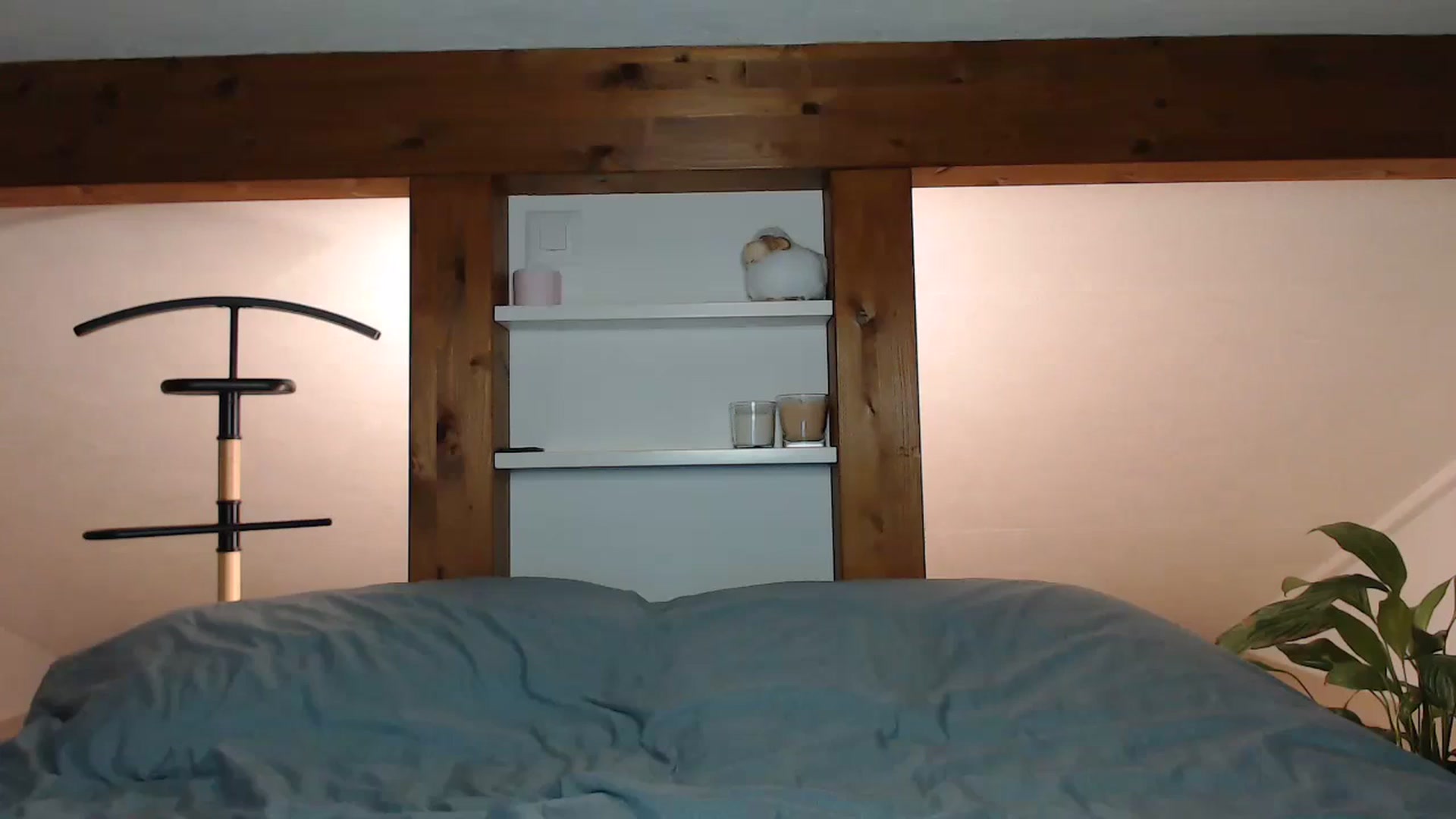 Gallery image thumbnail from Snake_lady's myfreecams stream on, 11/21/2023, 16:22 image 15 of 20