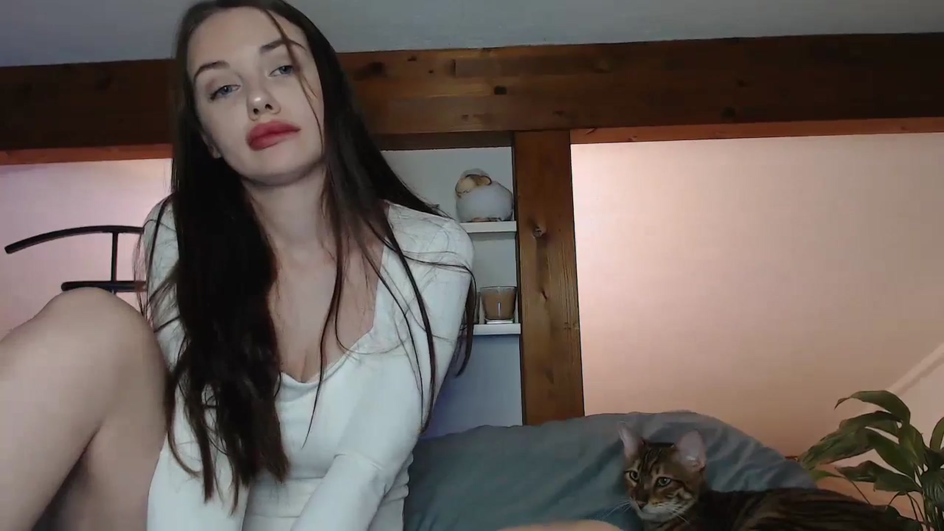 Gallery image thumbnail from Snake_lady's myfreecams stream on, 12/04/2023, 18:52 image 15 of 20