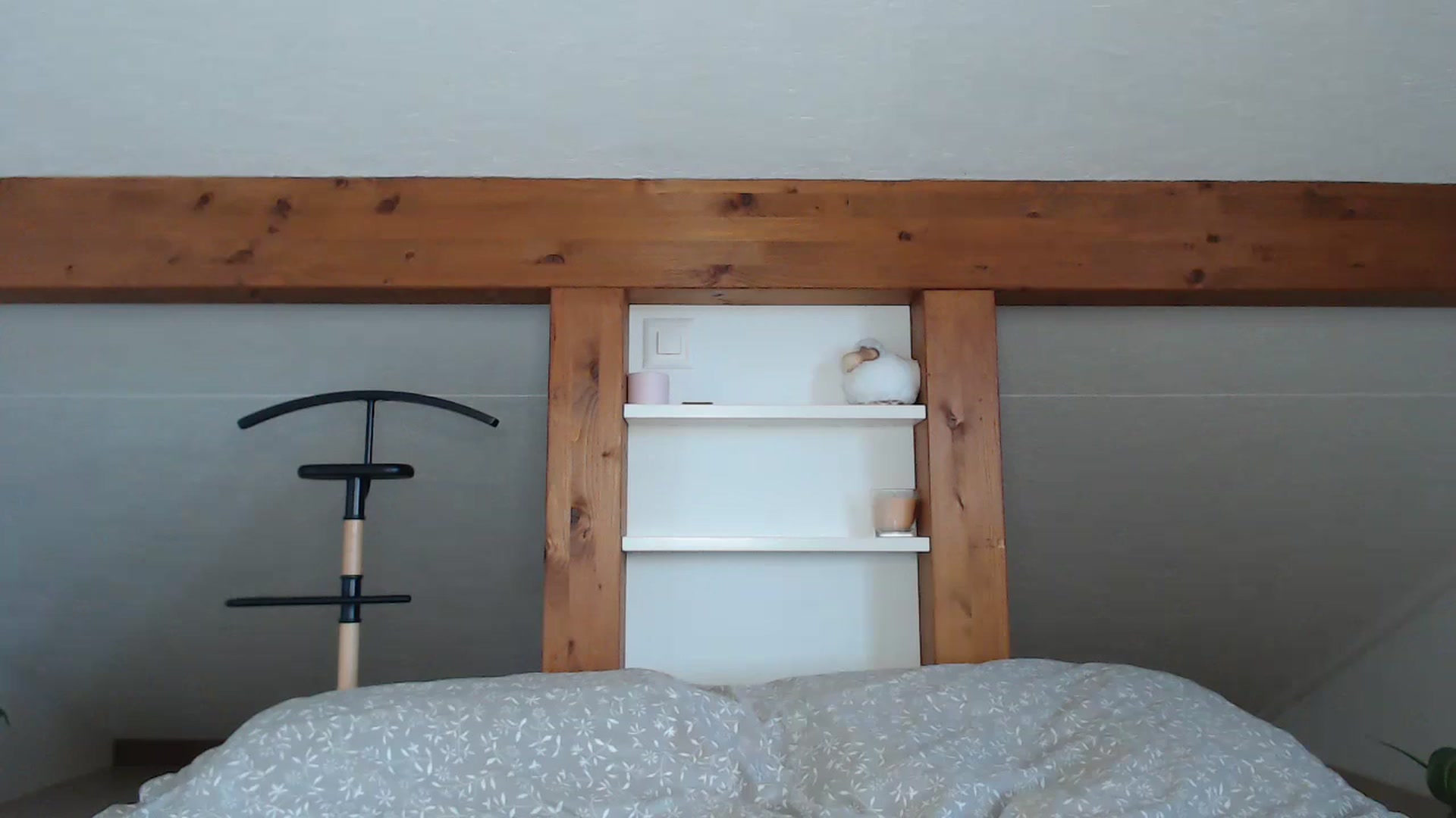 Gallery image thumbnail from Snake_lady's myfreecams stream on, 10/05/2024, 16:21 image 17 of 20