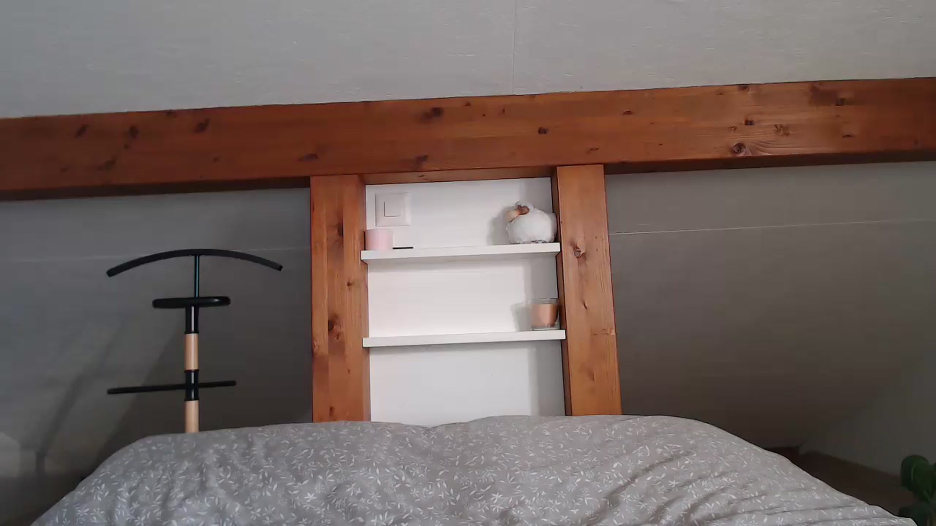 Gallery image thumbnail from Snake_lady's myfreecams stream on, 10/20/2024, 16:19 image 3 of 20