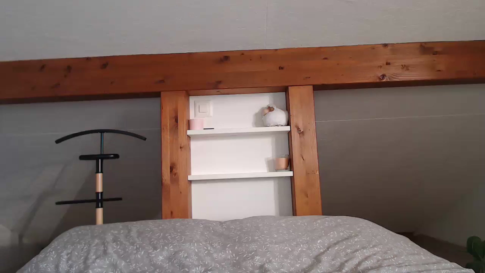 Gallery image thumbnail from Snake_lady's myfreecams stream on, 10/20/2024, 16:19 image 4 of 20