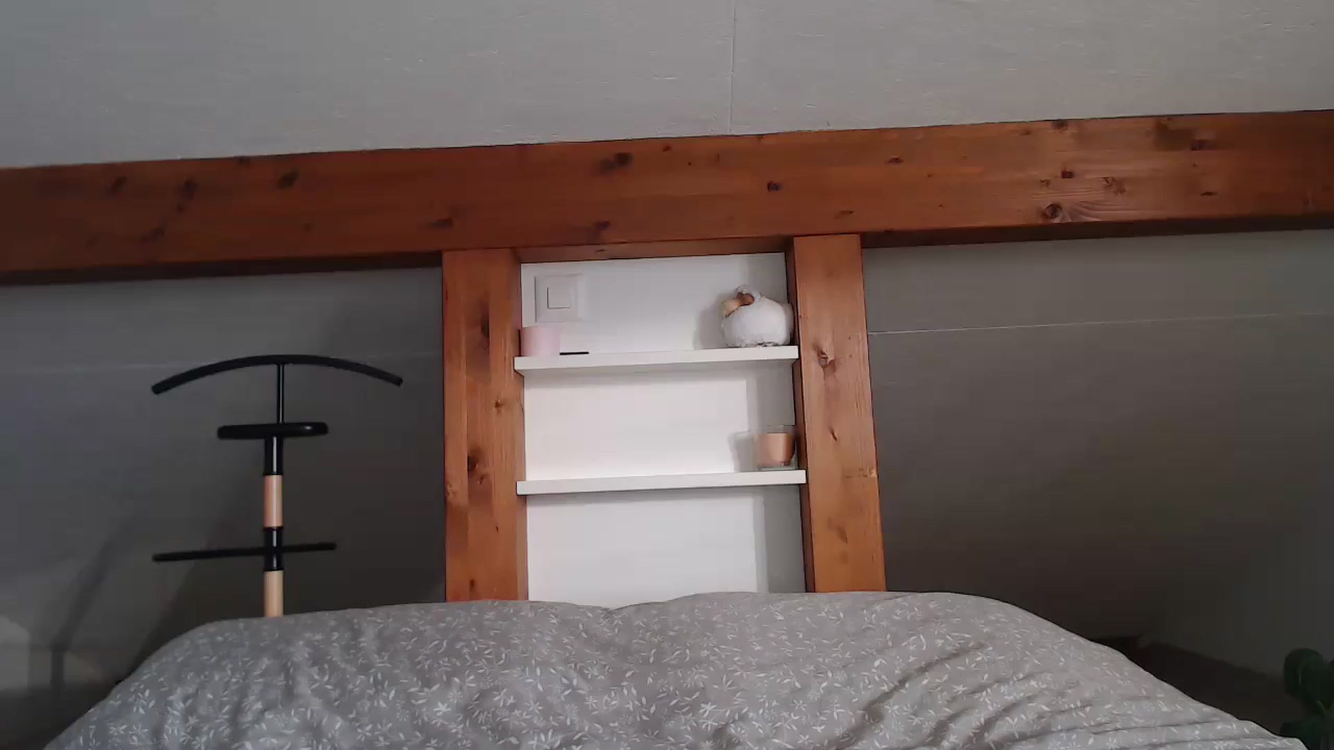 Gallery image thumbnail from Snake_lady's myfreecams stream on, 10/20/2024, 16:19 image 1 of 20