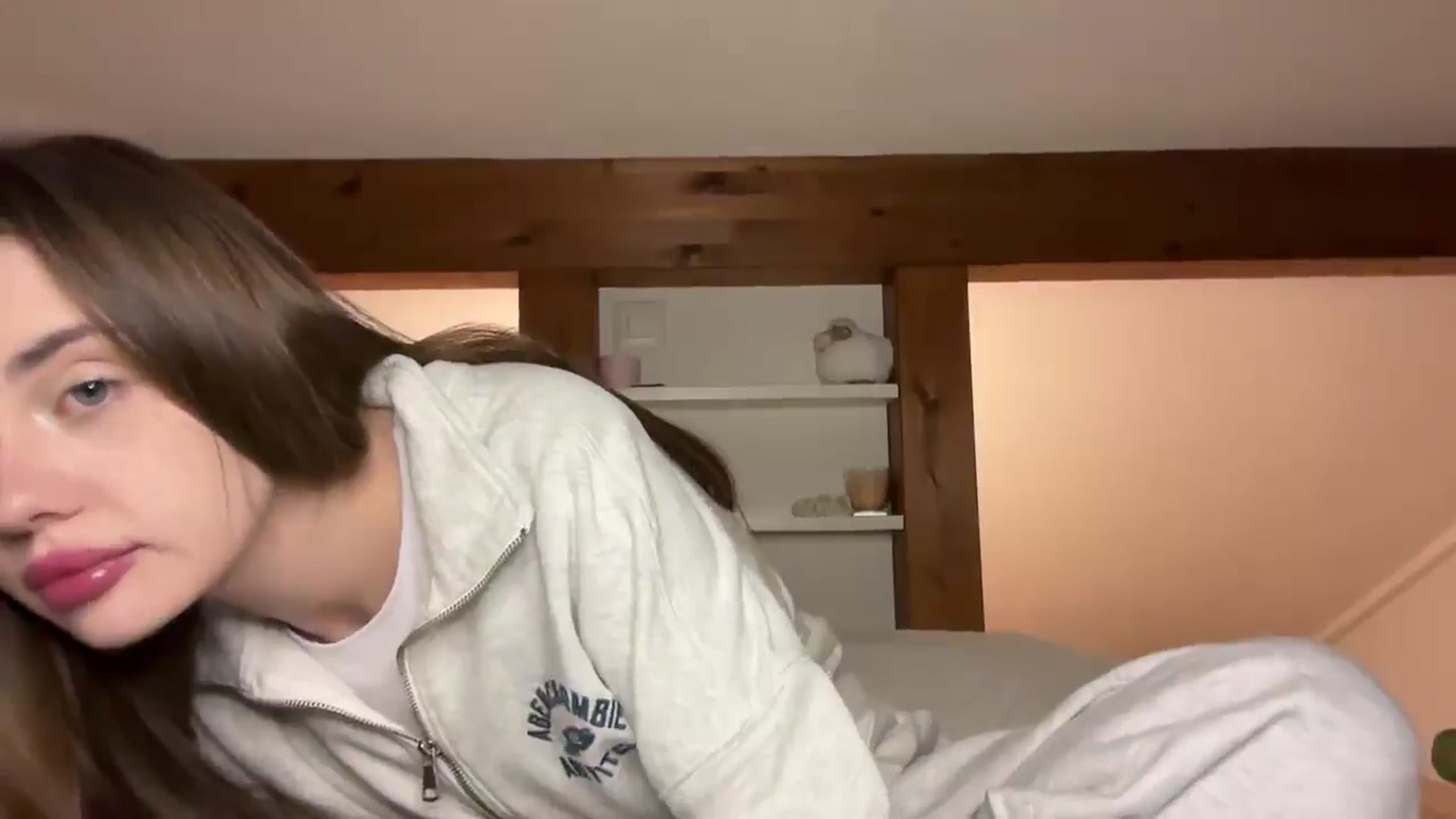 Gallery image thumbnail from Snake_lady's myfreecams stream on, 02/08/2025, 19:18 image 8 of 20
