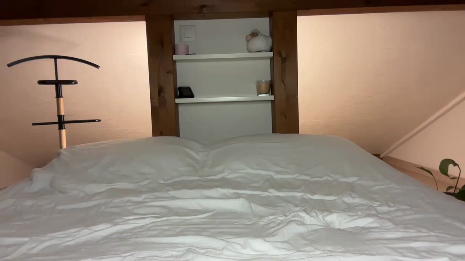 Gallery image thumbnail from Snake_lady's myfreecams stream on, 02/28/2025, 19:52 image 14 of 20