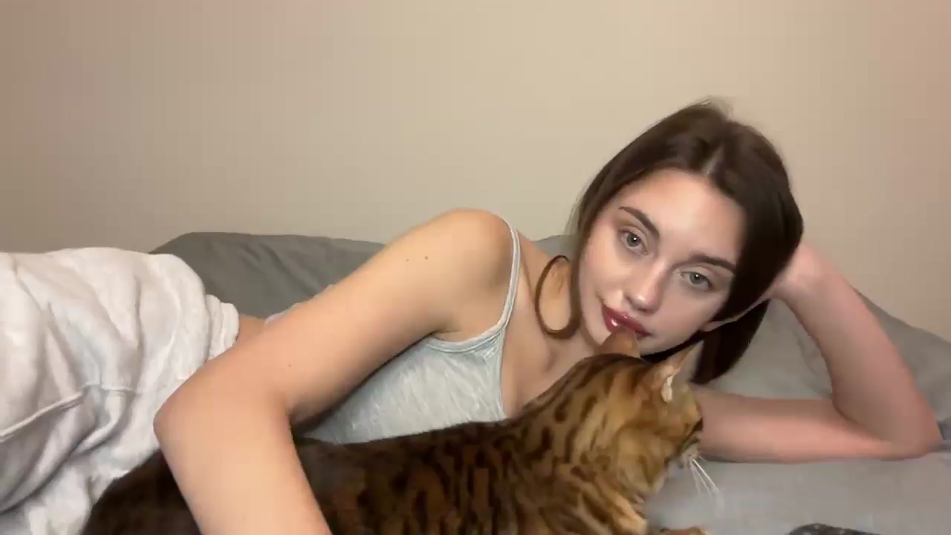 Gallery image thumbnail from Snake_lady's myfreecams stream on, 01/03/2026, 17:45 image 12 of 20