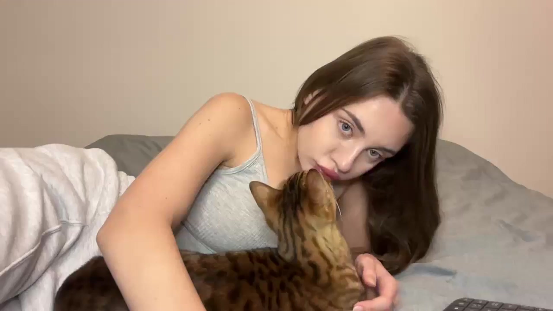 Gallery image thumbnail from Snake_lady's myfreecams stream on, 01/03/2026, 17:45 image 6 of 20