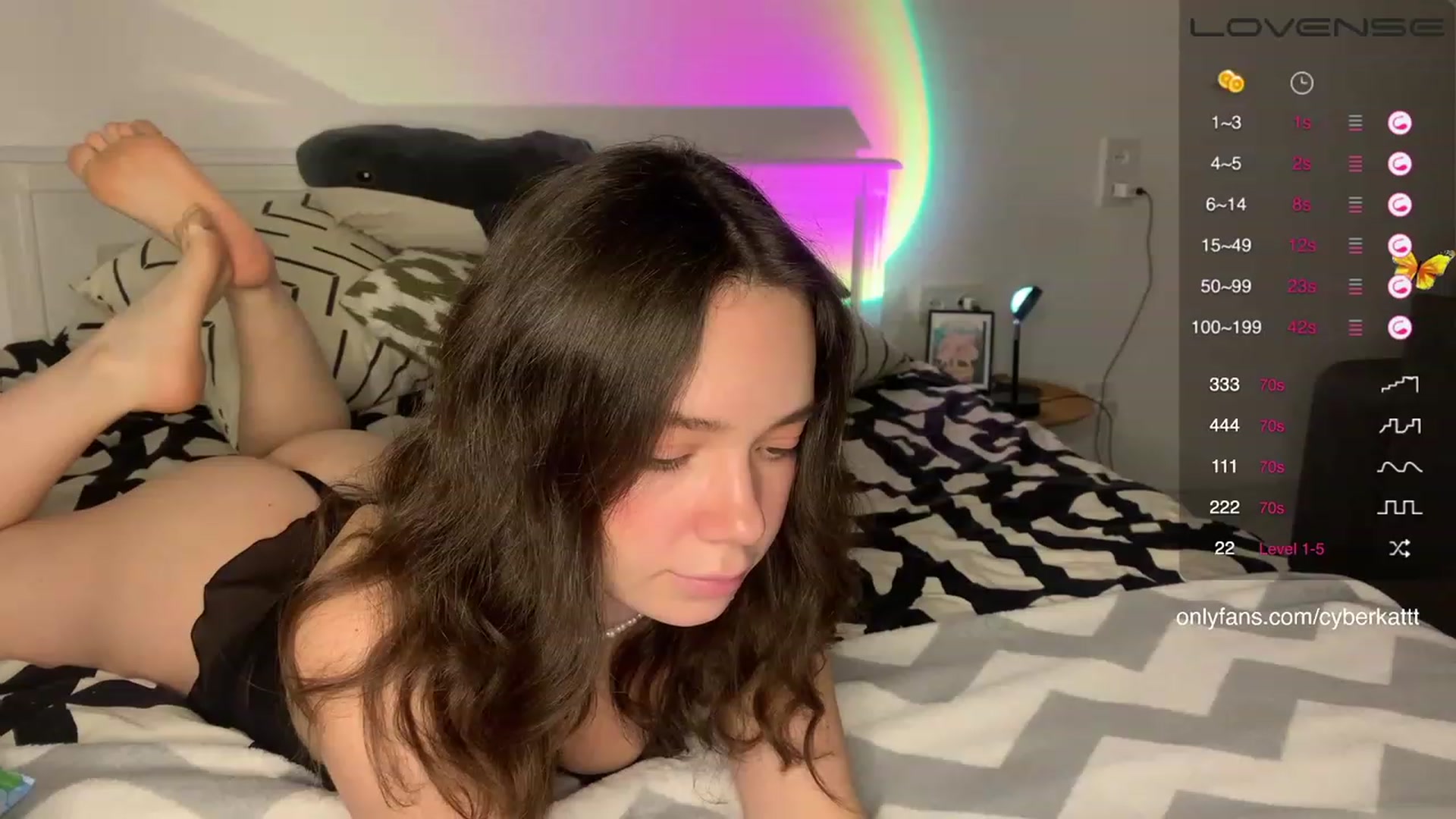 Gallery image thumbnail from SnarkyKatt's myfreecams stream on, 02/12/2023, 20:31 image 16 of 20