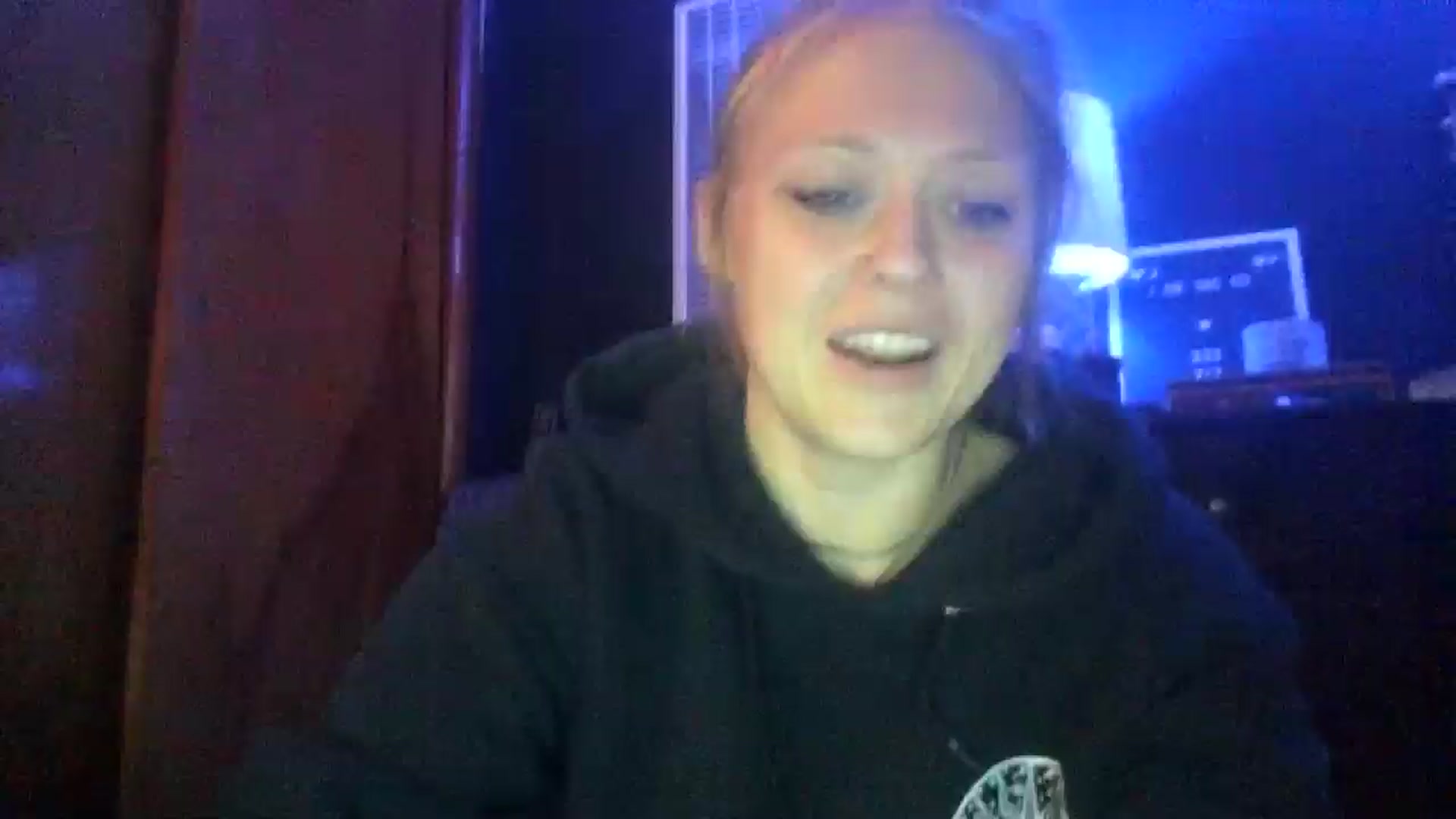 Gallery image thumbnail from SneakyAlice's myfreecams stream on, 10/29/2024, 20:51 image 15 of 20