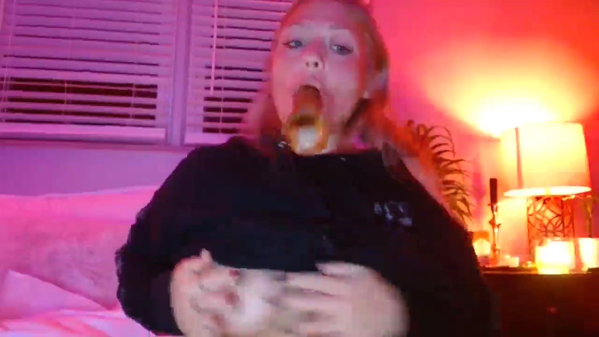 Gallery image thumbnail from SneakyAlice's myfreecams stream on, 07/08/2025, 05:36 image 10 of 20