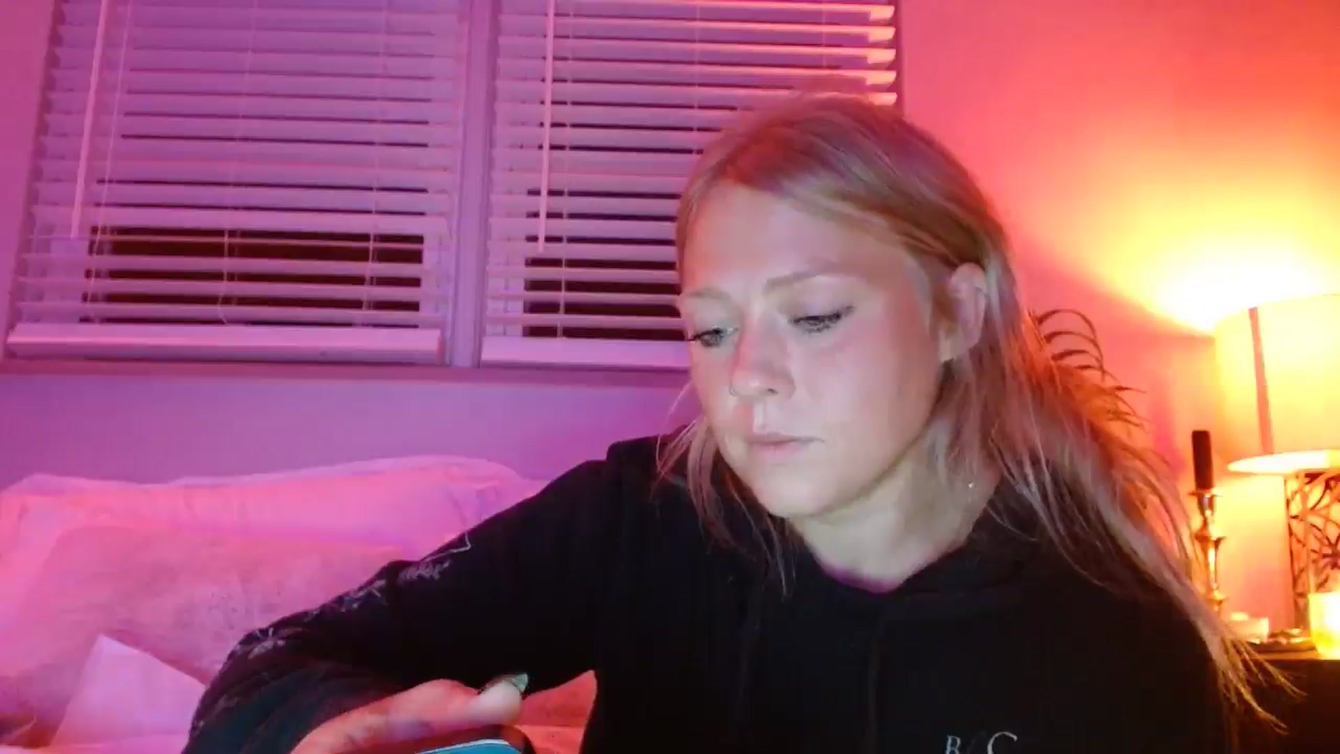 Gallery image thumbnail from SneakyAlice's myfreecams stream on, 07/08/2025, 05:36 image 14 of 20
