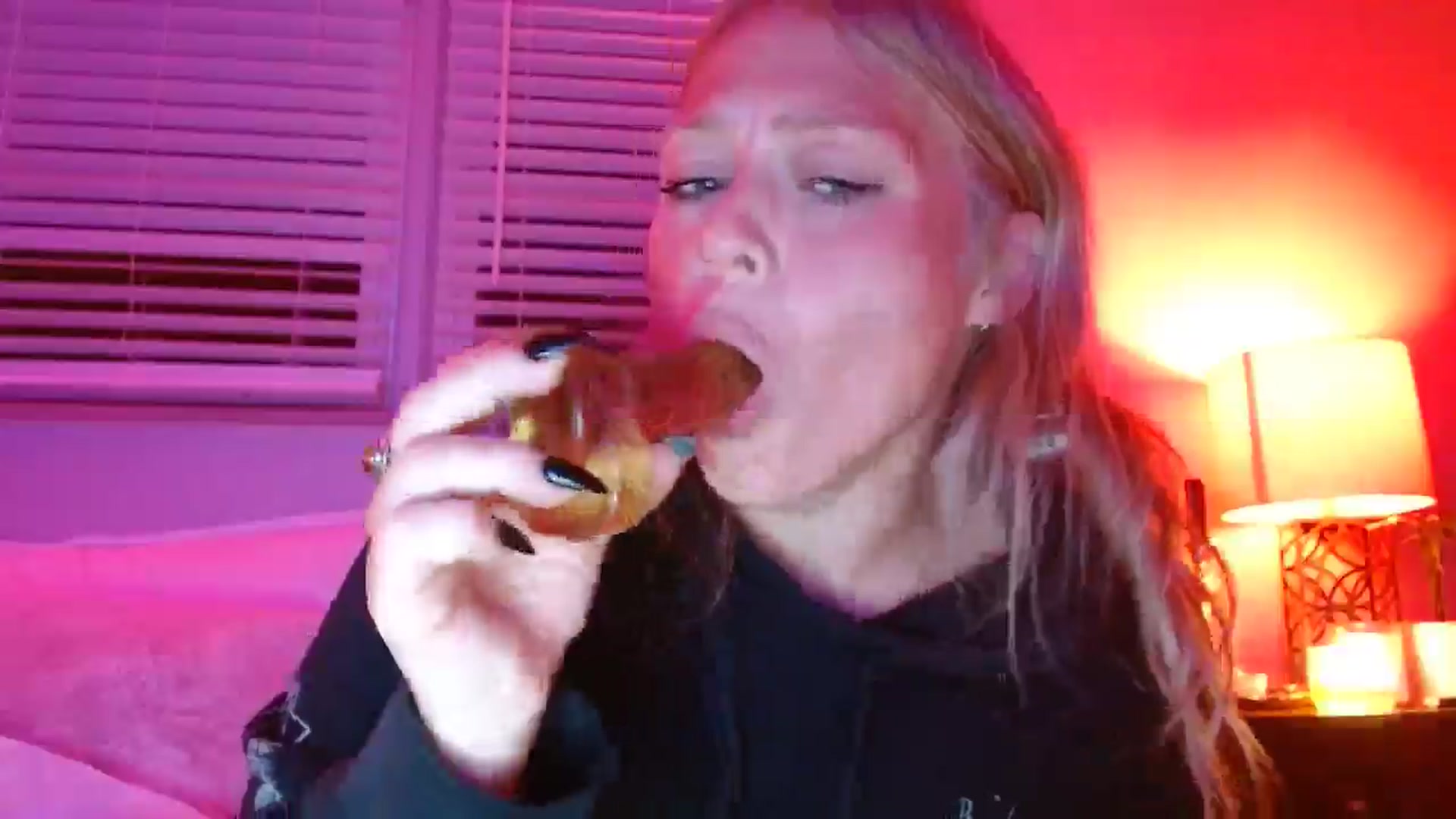 Gallery image thumbnail from SneakyAlice's myfreecams stream on, 07/08/2025, 05:36 image 8 of 20