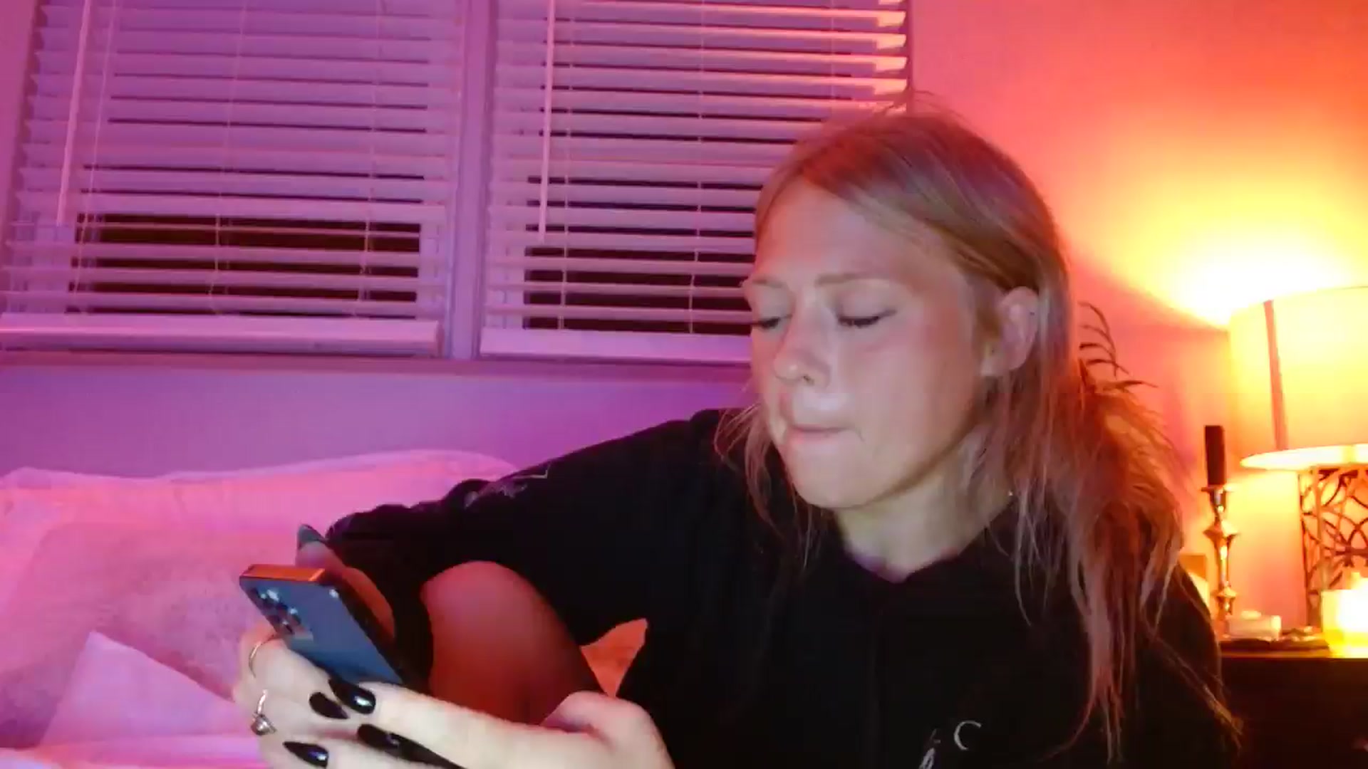 Gallery image thumbnail from SneakyAlice's myfreecams stream on, 07/08/2025, 05:36 image 15 of 20