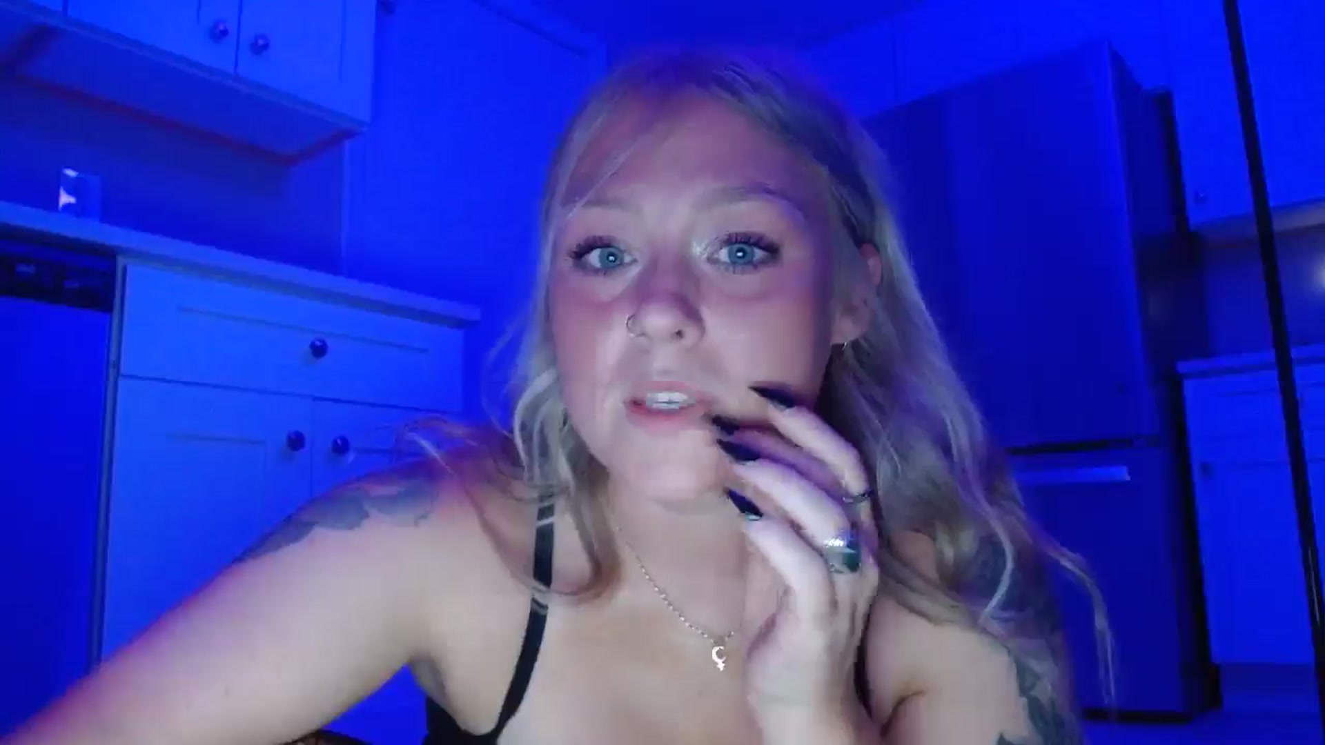 Gallery image thumbnail from SneakyAlice's myfreecams stream on, 07/22/2025, 03:57 image 13 of 20