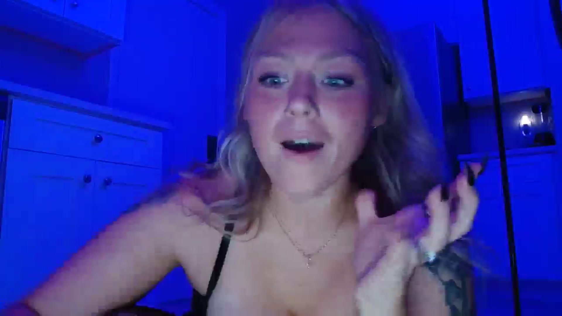 Gallery image thumbnail from SneakyAlice's myfreecams stream on, 07/22/2025, 04:42 image 19 of 20