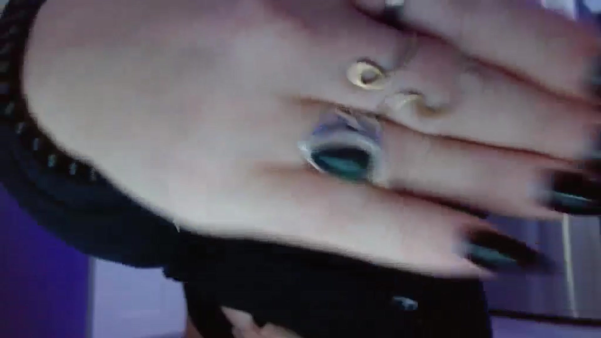 Gallery image thumbnail from SneakyAlice's myfreecams stream on, 07/23/2025, 19:16 image 12 of 20