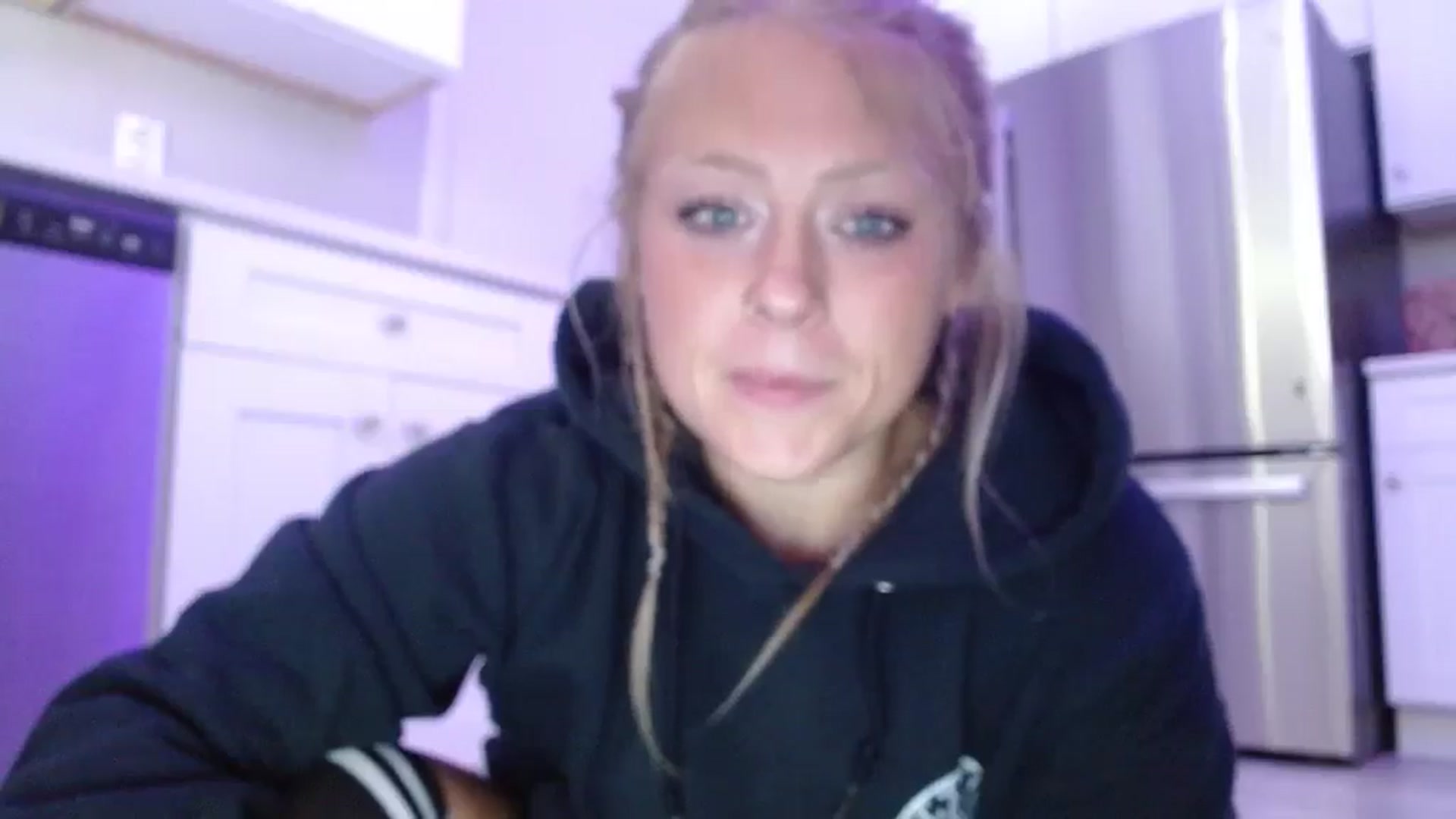 Gallery image thumbnail from SneakyAlice's myfreecams stream on, 07/23/2025, 21:05 image 9 of 20