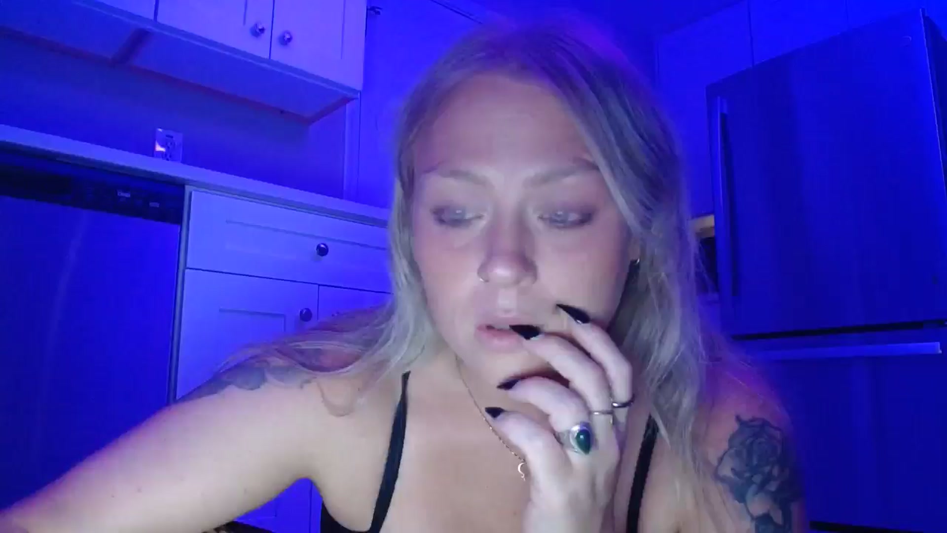 Gallery image thumbnail from SneakyAlice's myfreecams stream on, 07/28/2025, 04:09 image 1 of 20