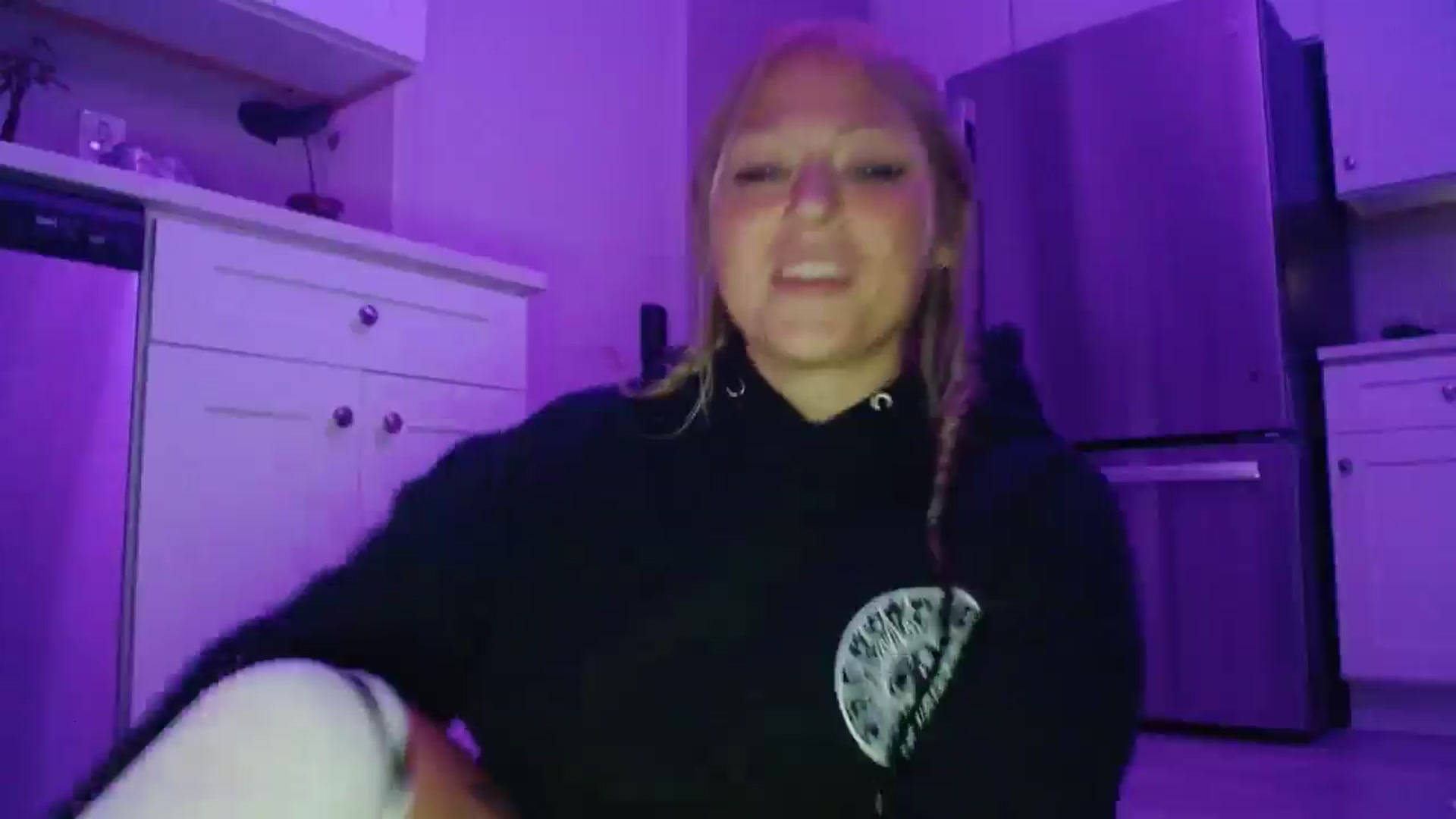 Gallery image thumbnail from SneakyAlice's myfreecams stream on, 07/29/2025, 01:39 image 19 of 20