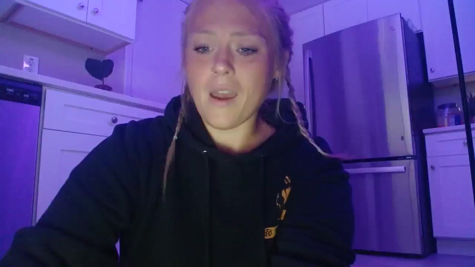 Gallery image thumbnail from SneakyAlice's myfreecams stream on, 08/11/2025, 24:20 image 5 of 20