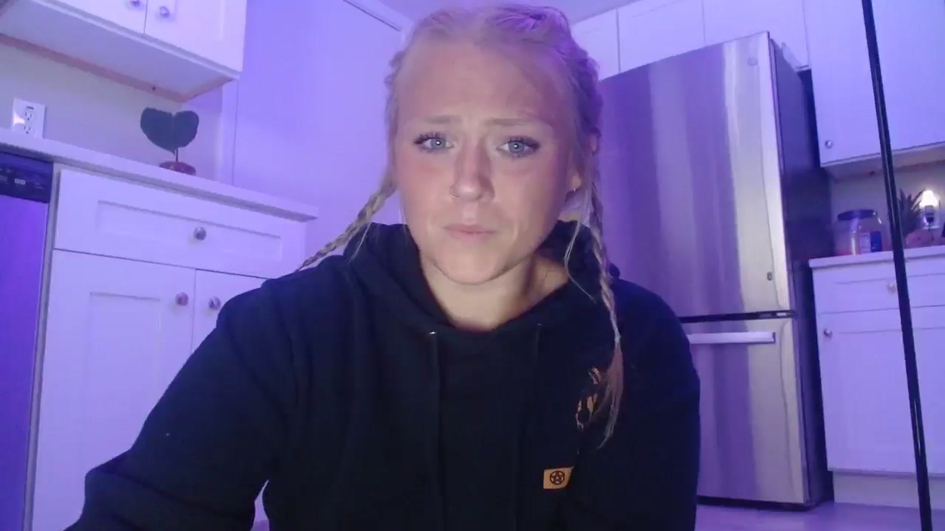 Gallery image thumbnail from SneakyAlice's myfreecams stream on, 08/11/2025, 24:20 image 16 of 20