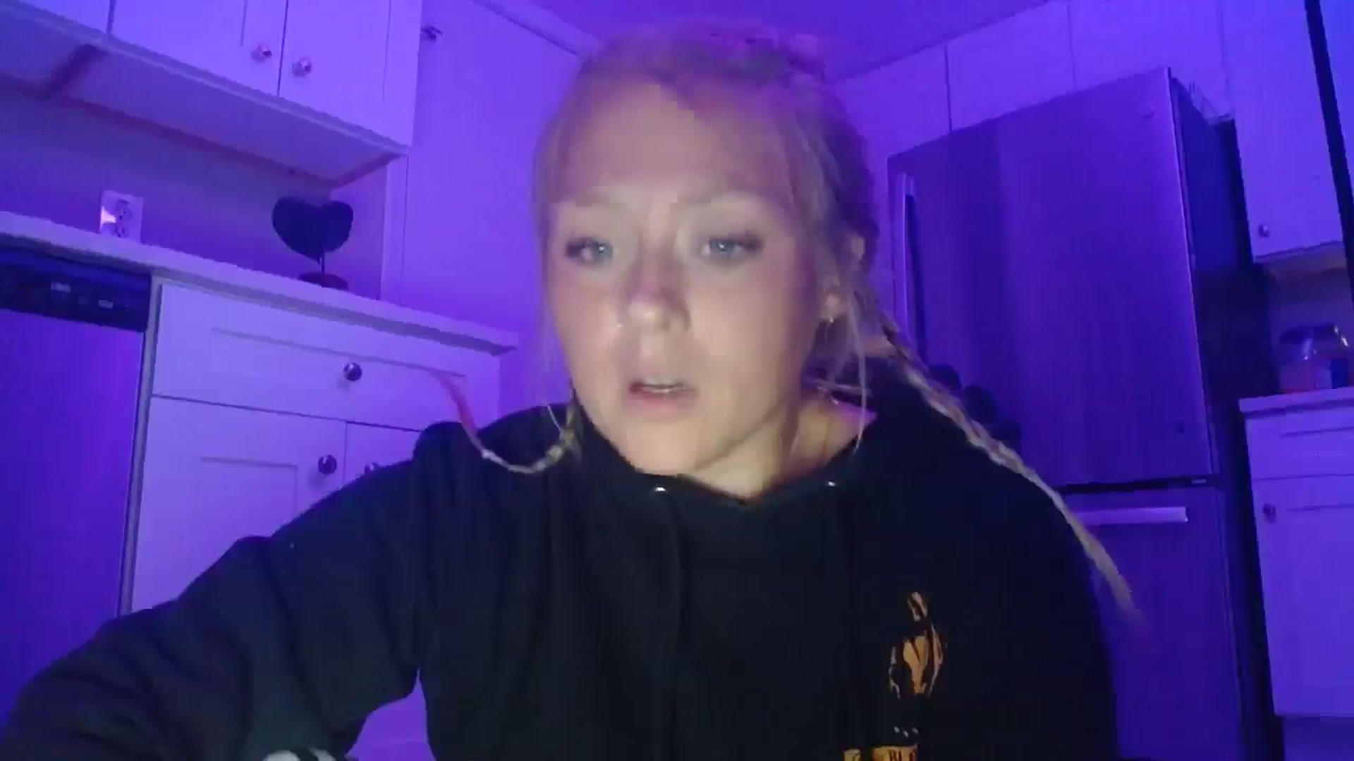 Gallery image thumbnail from SneakyAlice's myfreecams stream on, 08/11/2025, 01:24 image 20 of 20