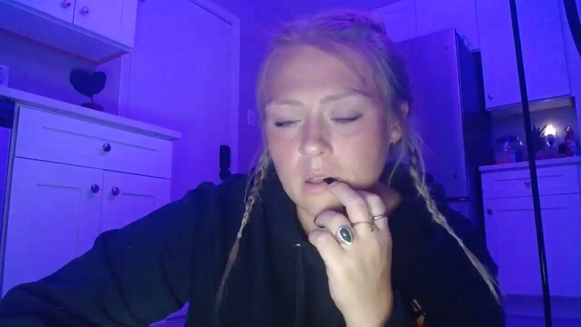 Gallery image thumbnail from SneakyAlice's myfreecams stream on, 08/11/2025, 01:24 image 14 of 20
