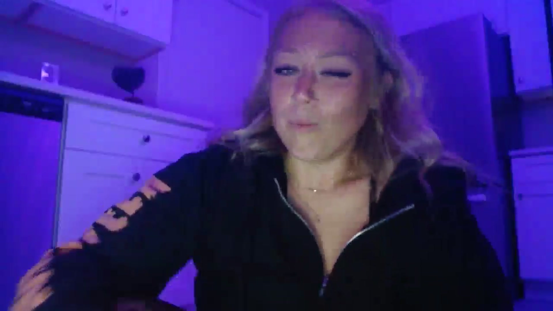 Gallery image thumbnail from SneakyAlice's myfreecams stream on, 08/12/2025, 02:43 image 20 of 20