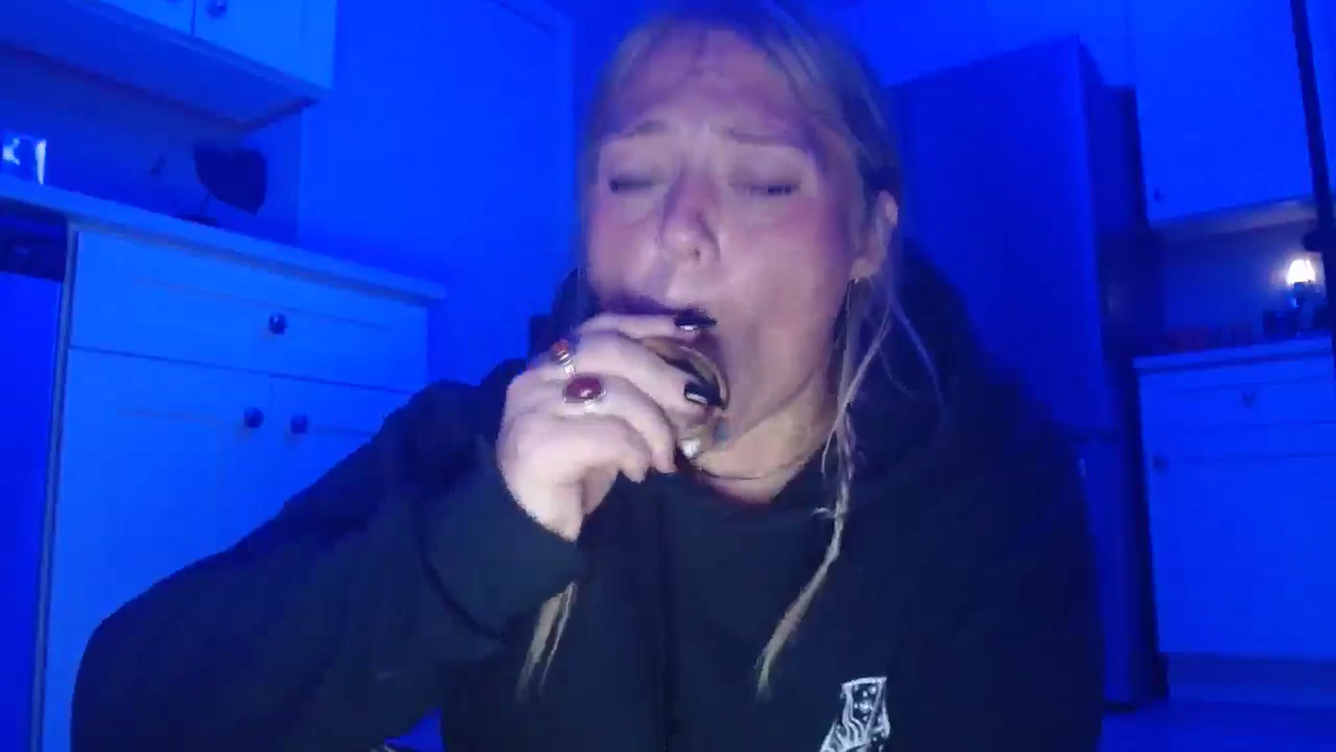 Gallery image thumbnail from SneakyAlice's myfreecams stream on, 08/26/2025, 04:42 image 9 of 20