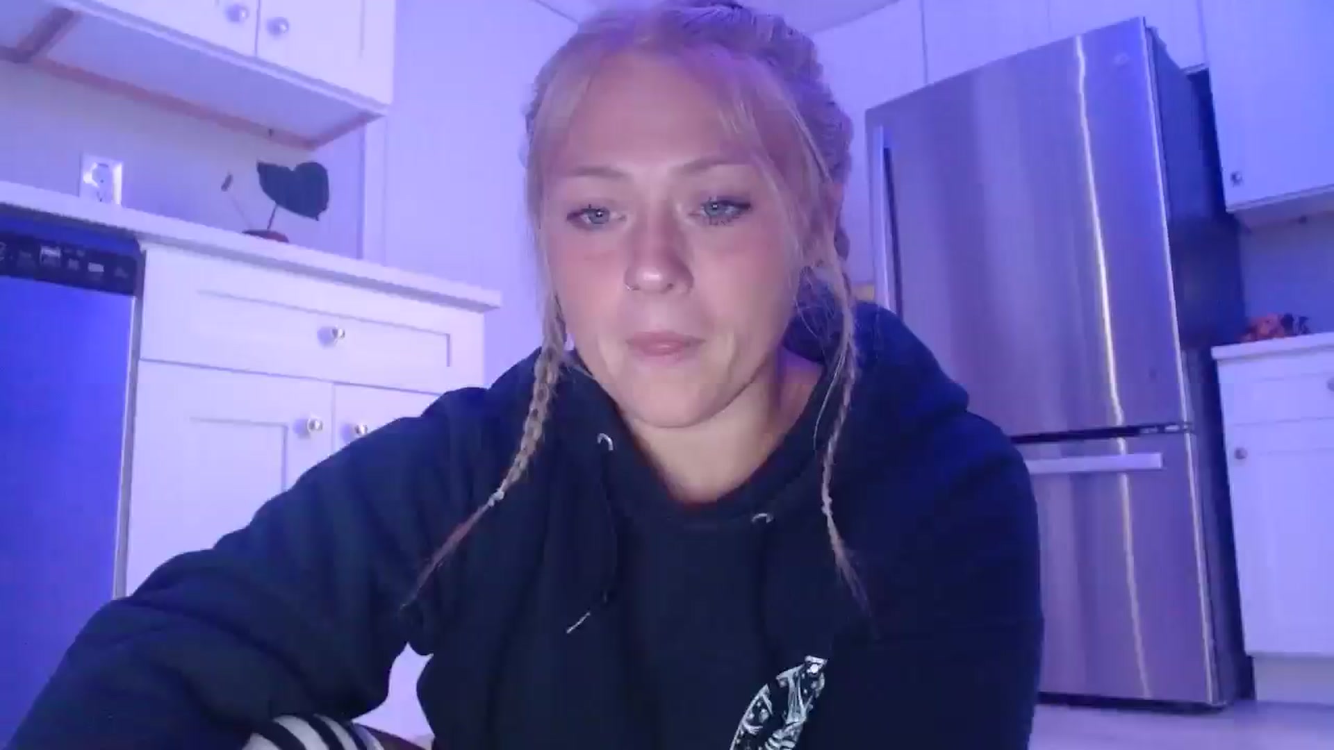 Gallery image thumbnail from SneakyAlice's myfreecams stream on, 08/29/2025, 20:06 image 19 of 20