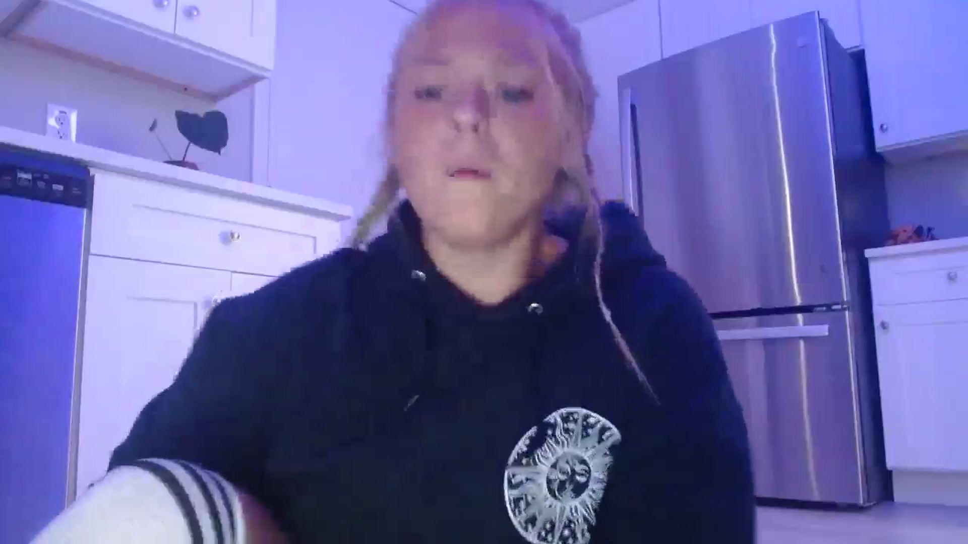 Gallery image thumbnail from SneakyAlice's myfreecams stream on, 08/29/2025, 20:06 image 3 of 20